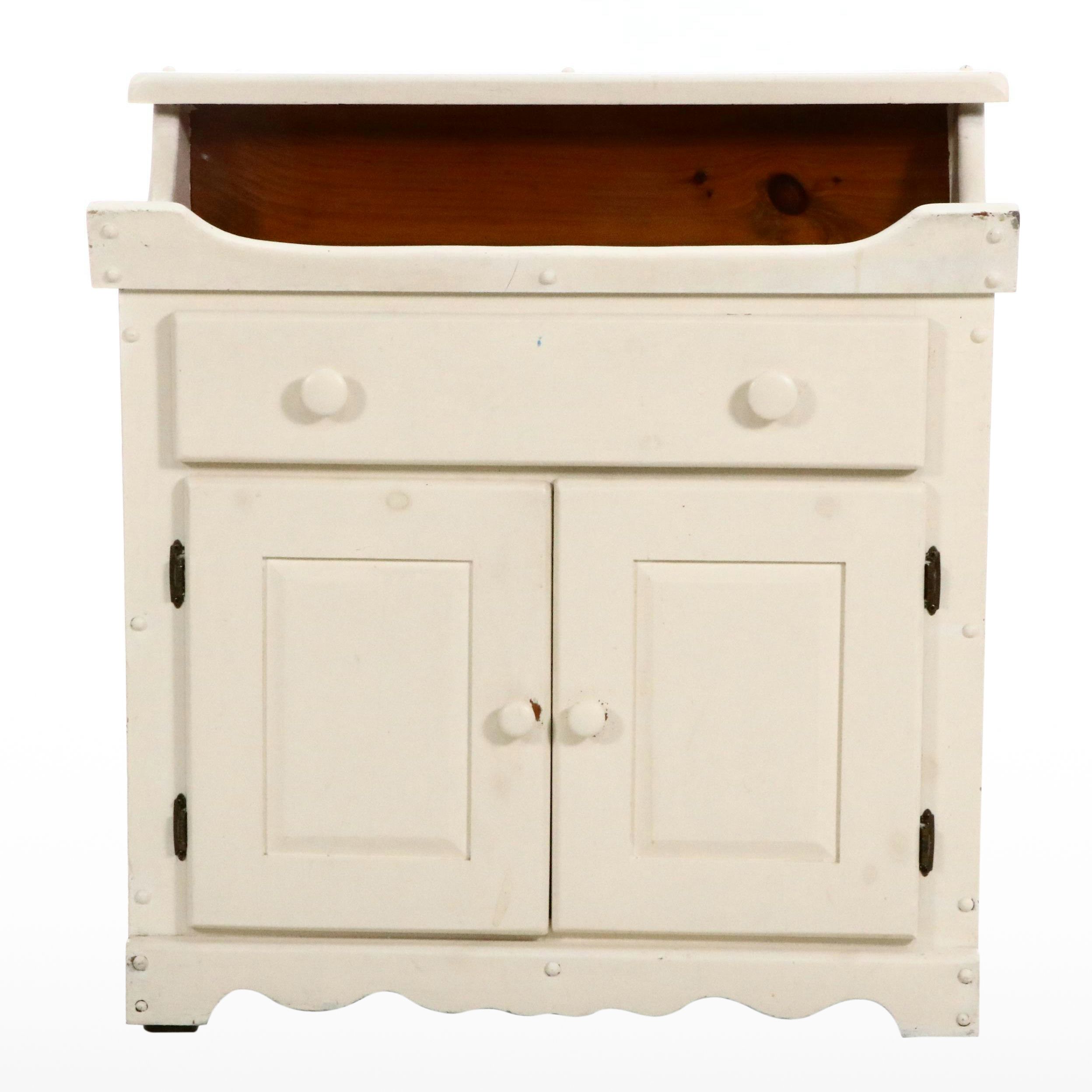 Early American Style Parcel-Painted Pine Washstand, 20th Century