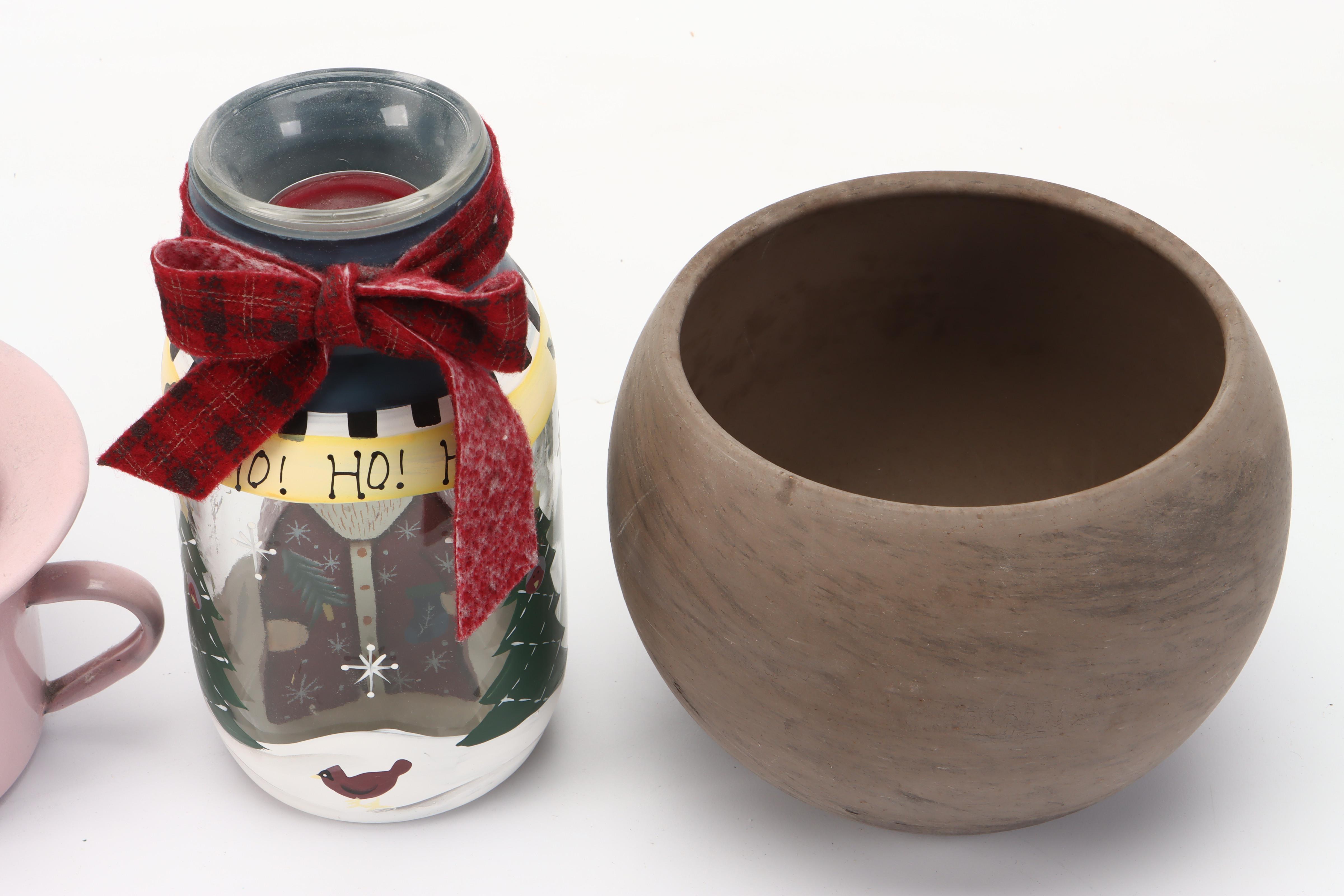 Christmas-Themed "Santa Collector" Wall Hanging with Candles and More Décor