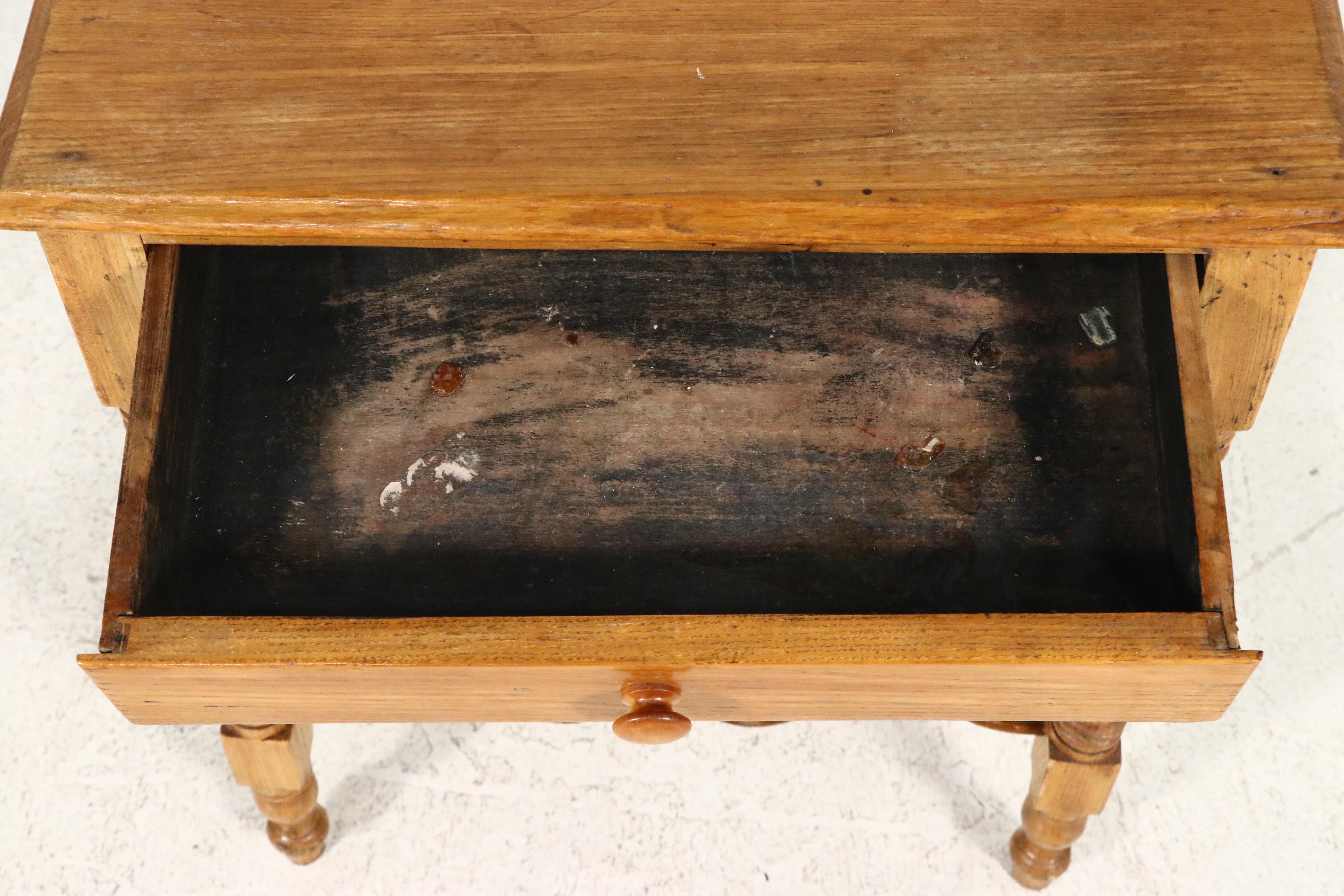 American Primitive Oak, Ash, Walnut, Pine, and Poplar Side Table, 19th Century