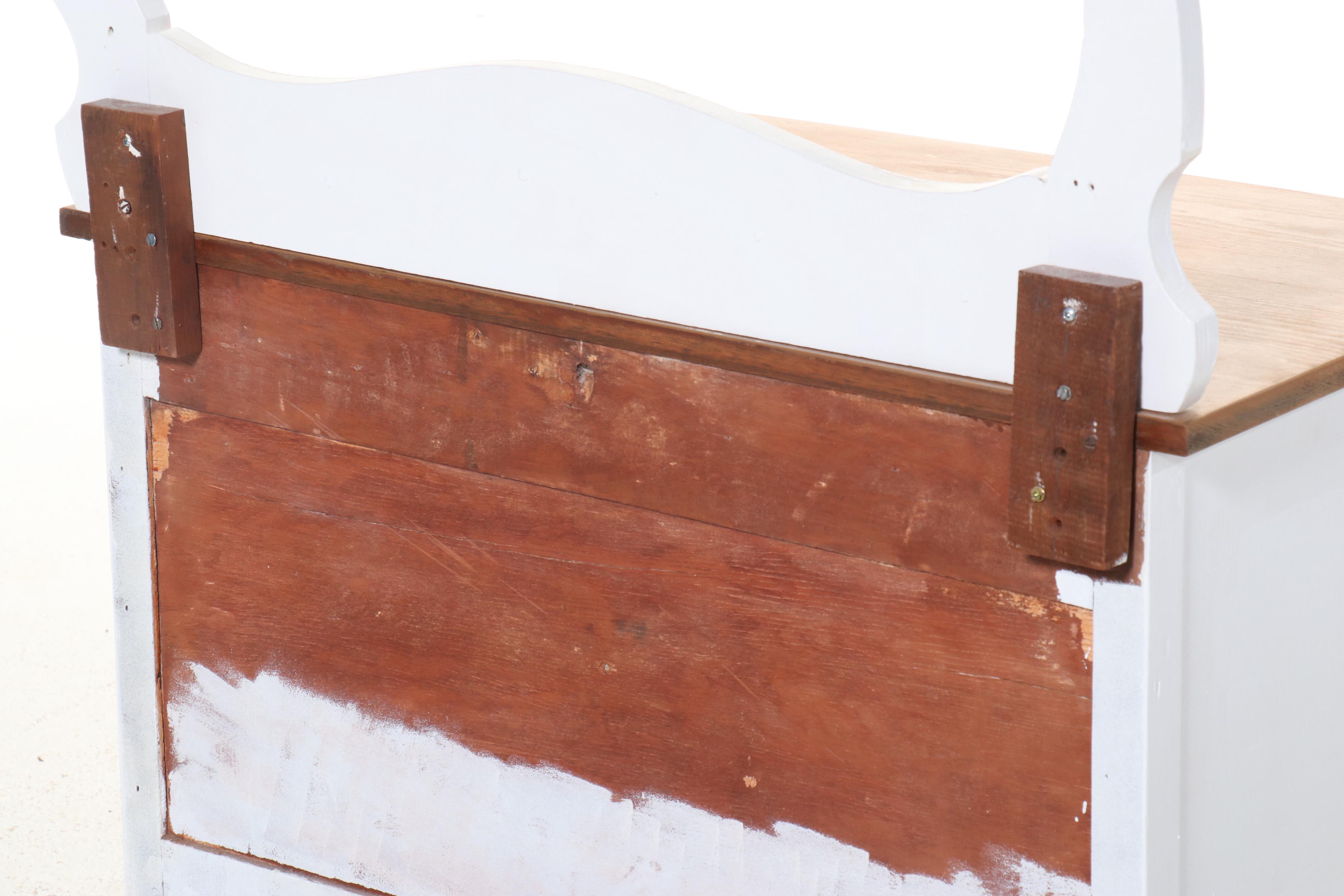 Early American Style Parcel-Painted Wood Washstand, Early 20th Century