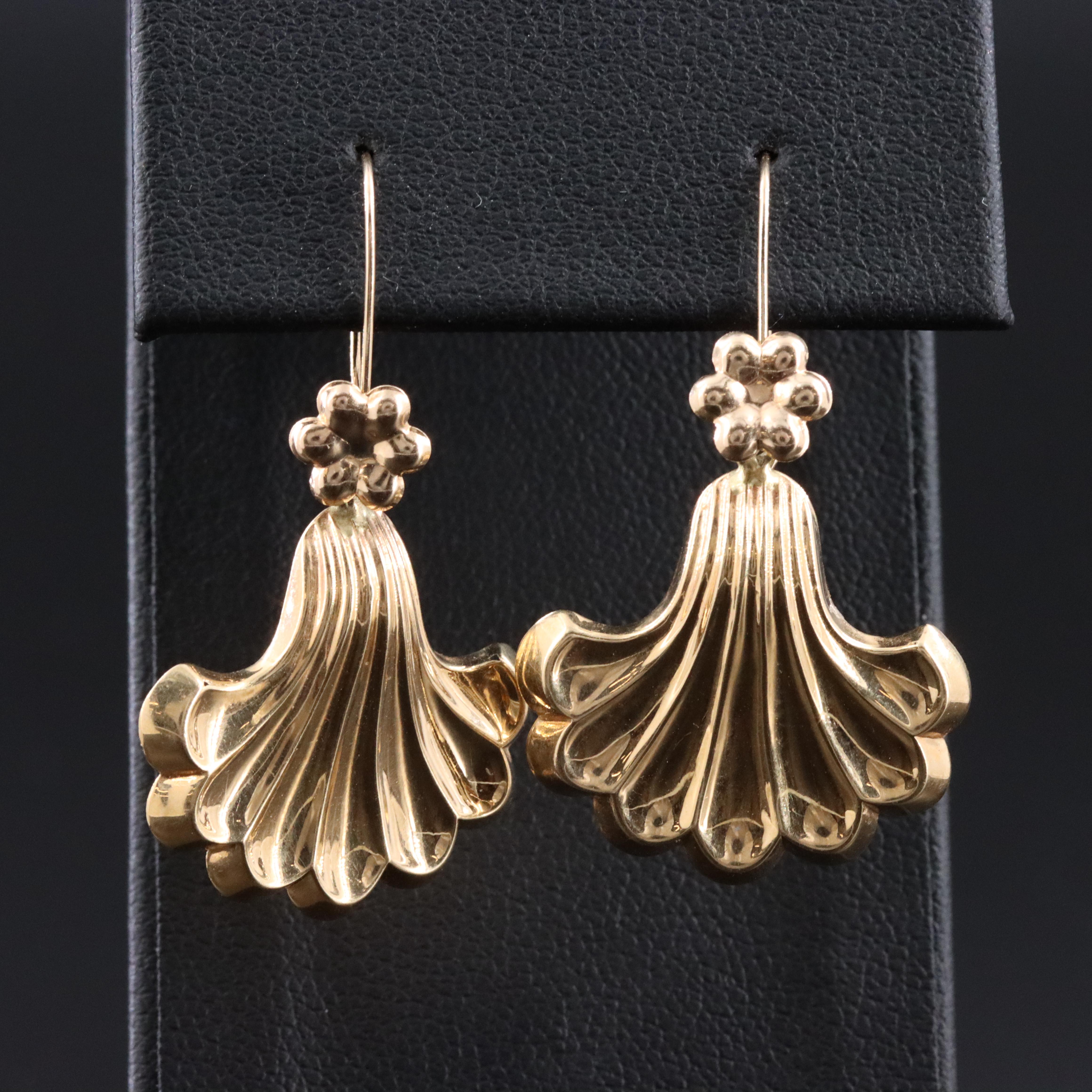 14K Fluted Scalloped Earrings