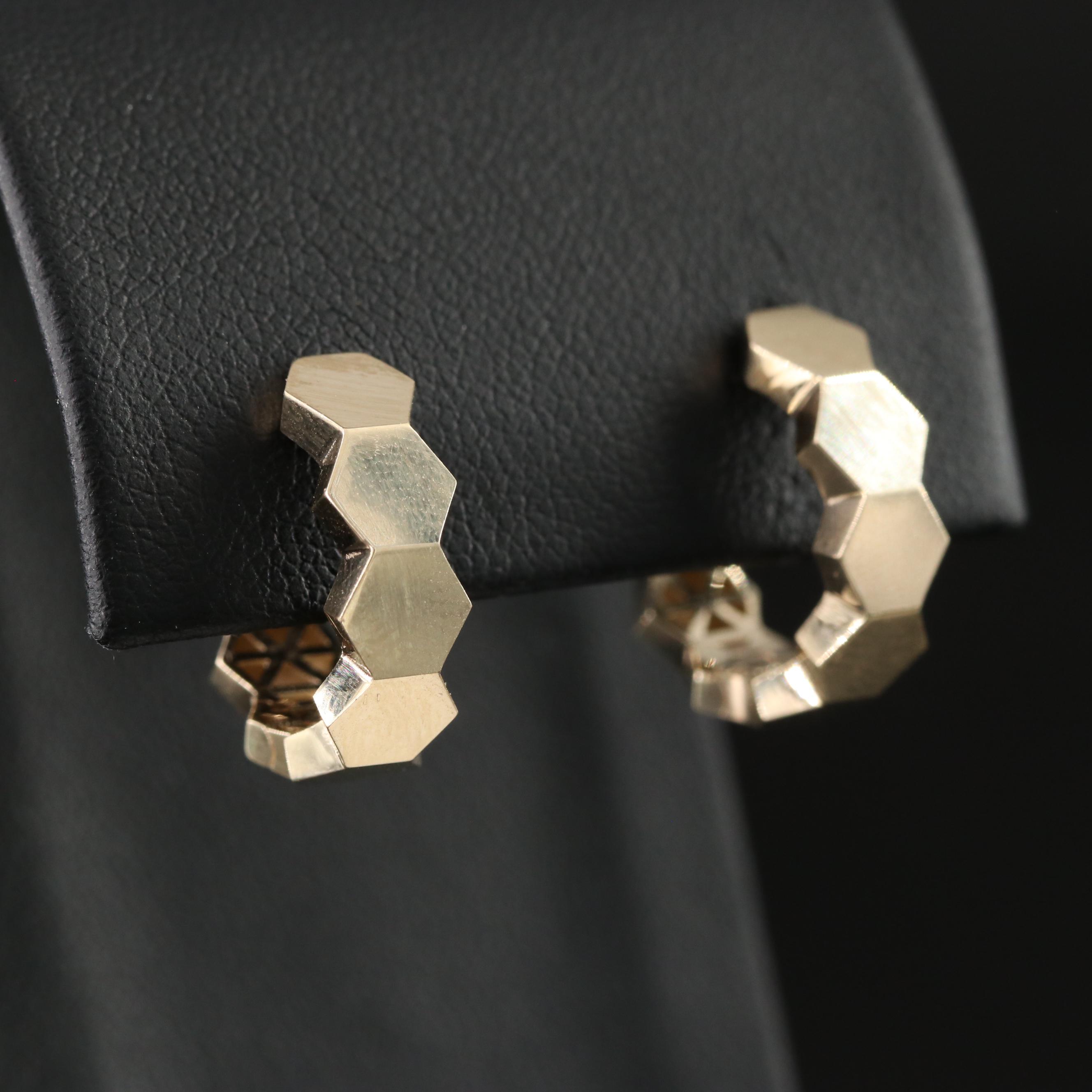 14K Hexagonal Pattern Huggie Hoop Earrings