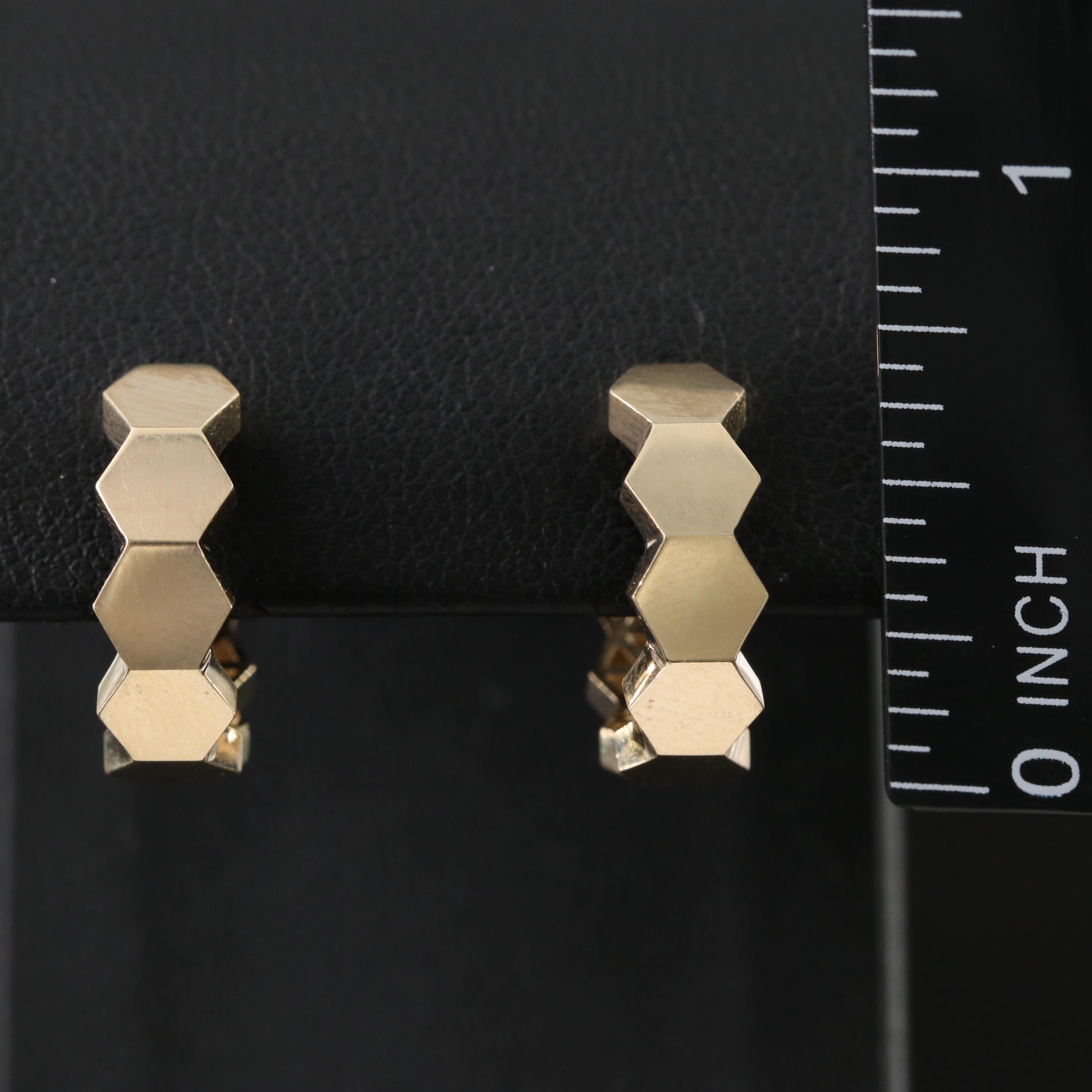14K Hexagonal Pattern Huggie Hoop Earrings