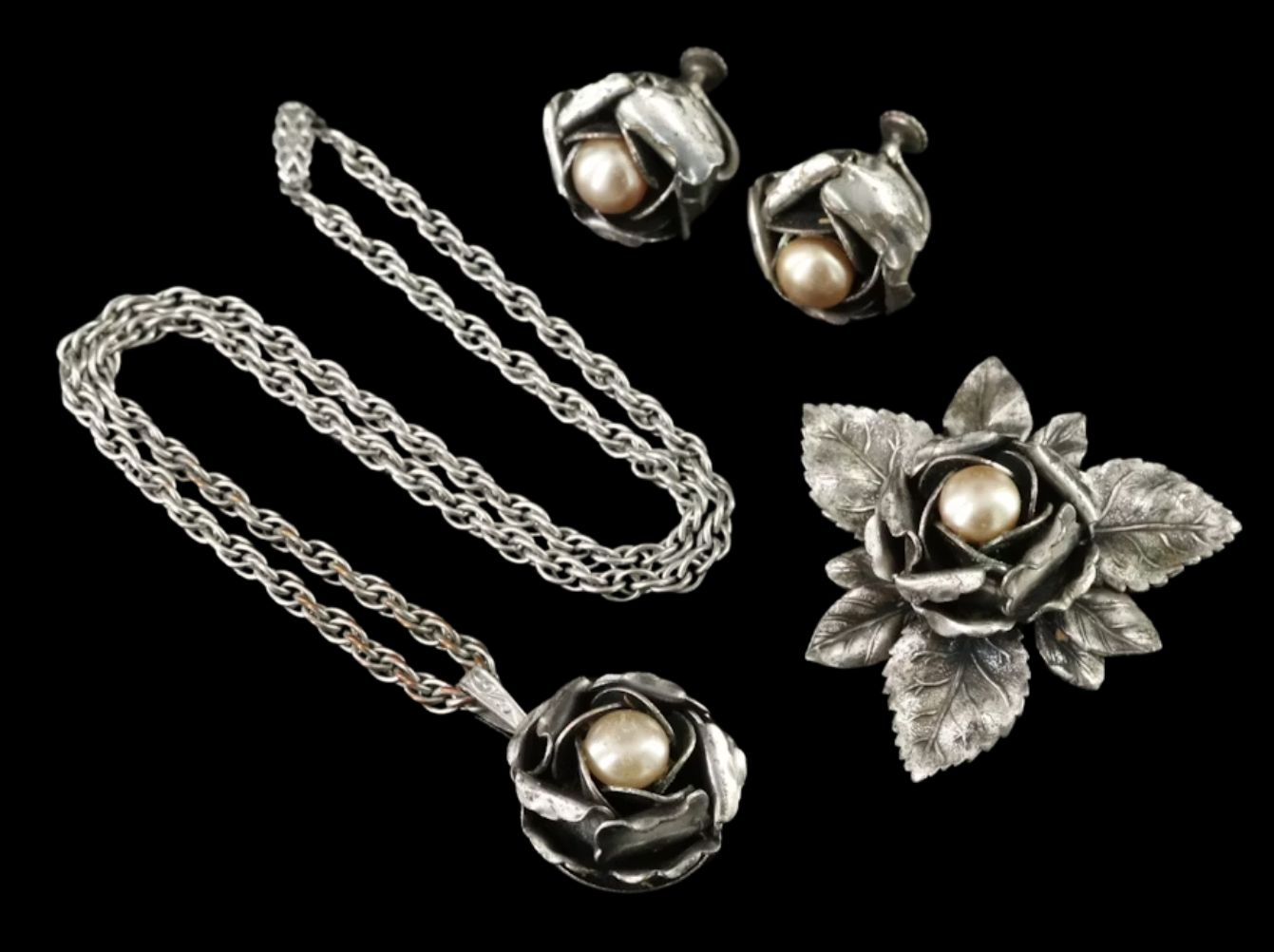 Vintage Fashion & Jewelry