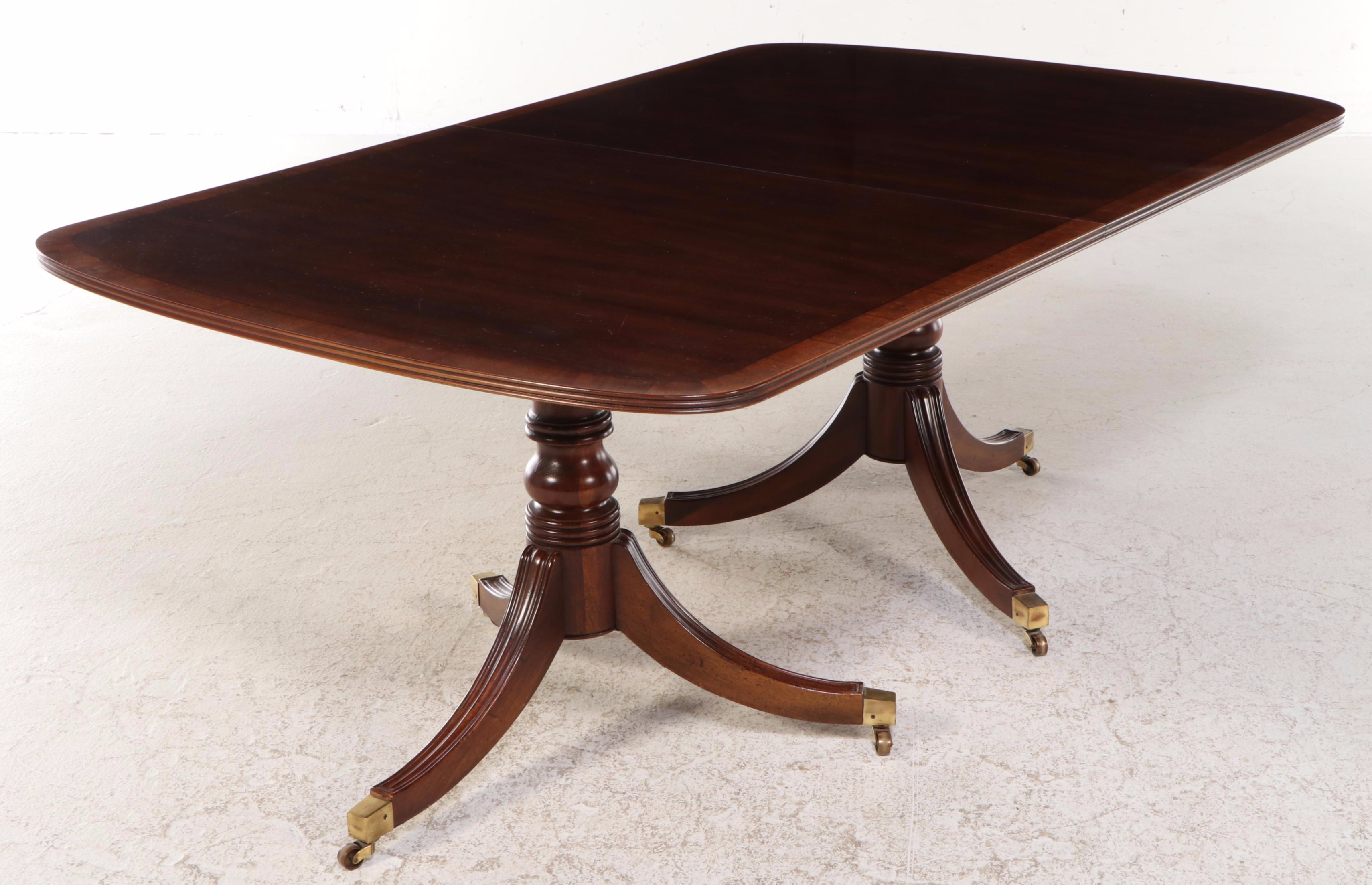 Henredon Duncan Phyfe Style Mahogany Dining Table, 20th Century