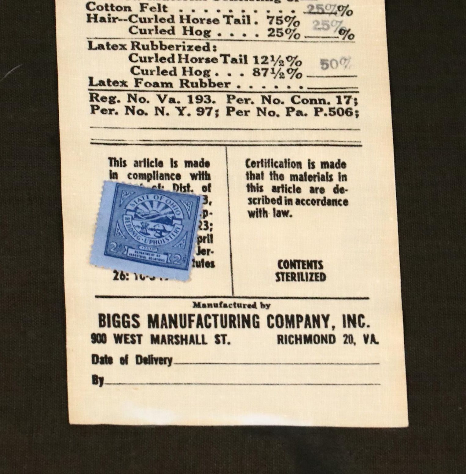 Biggs Manufacturing Co. Hepplewhite Style Upholstered Sofa, 20th Century