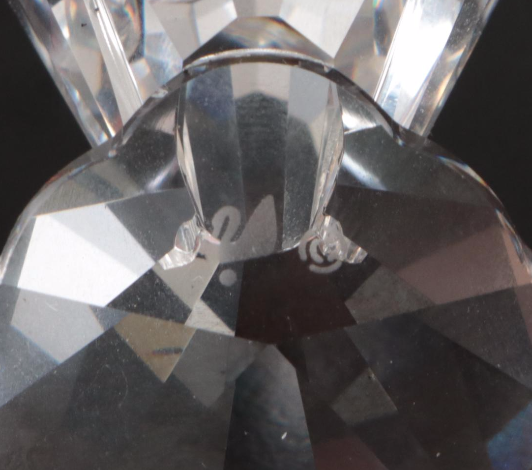 Swarovski Crystal "Baby Lovebirds" with Other Bird Figurines and Mirrored Stand