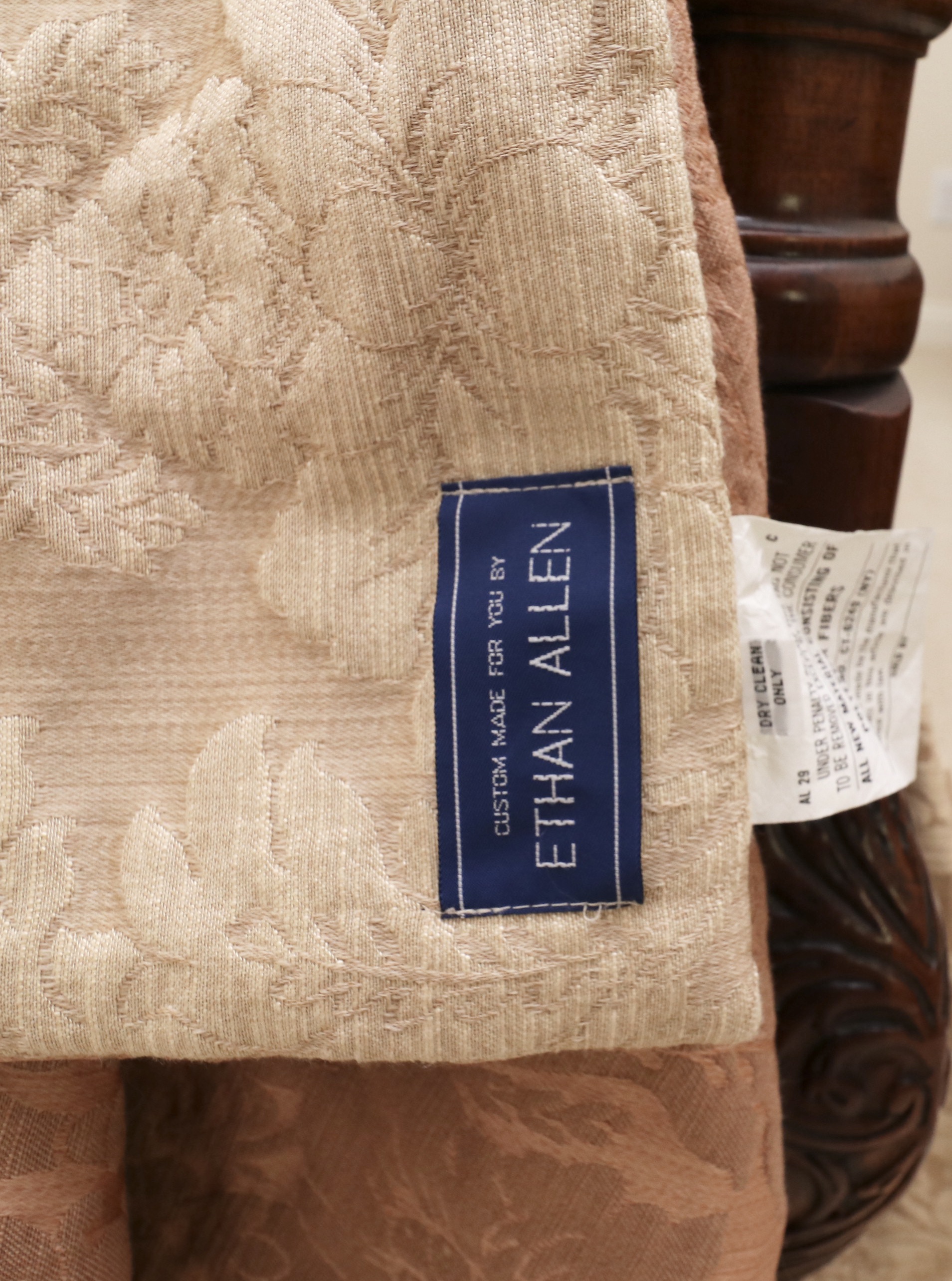 Henredon Four-Poster Mahogany Queen Bed and Ethan Allen Bedding