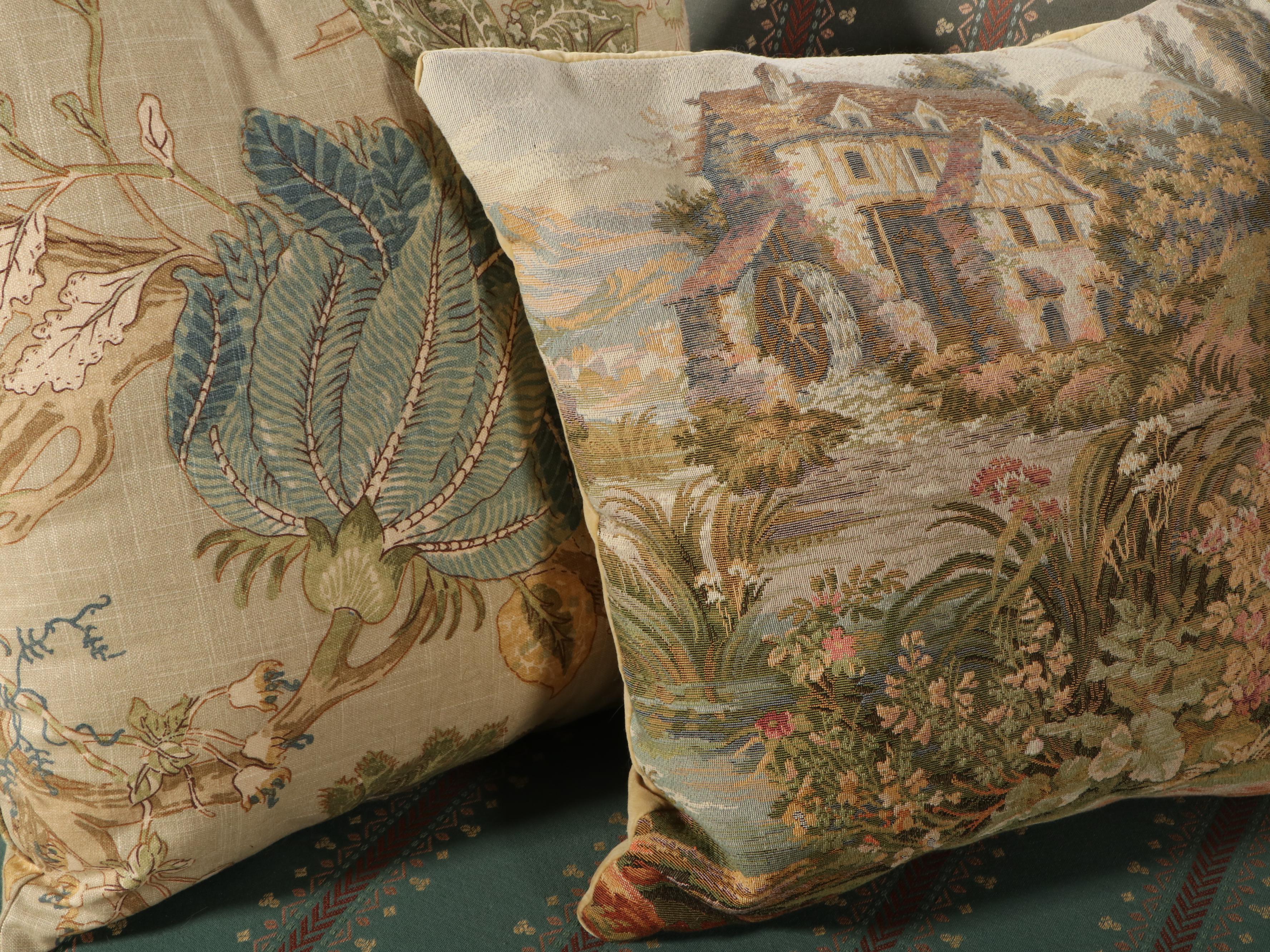 Pennsylvania House Chippendale Style Upholstered Mahogany Sofa, Late 20th C.