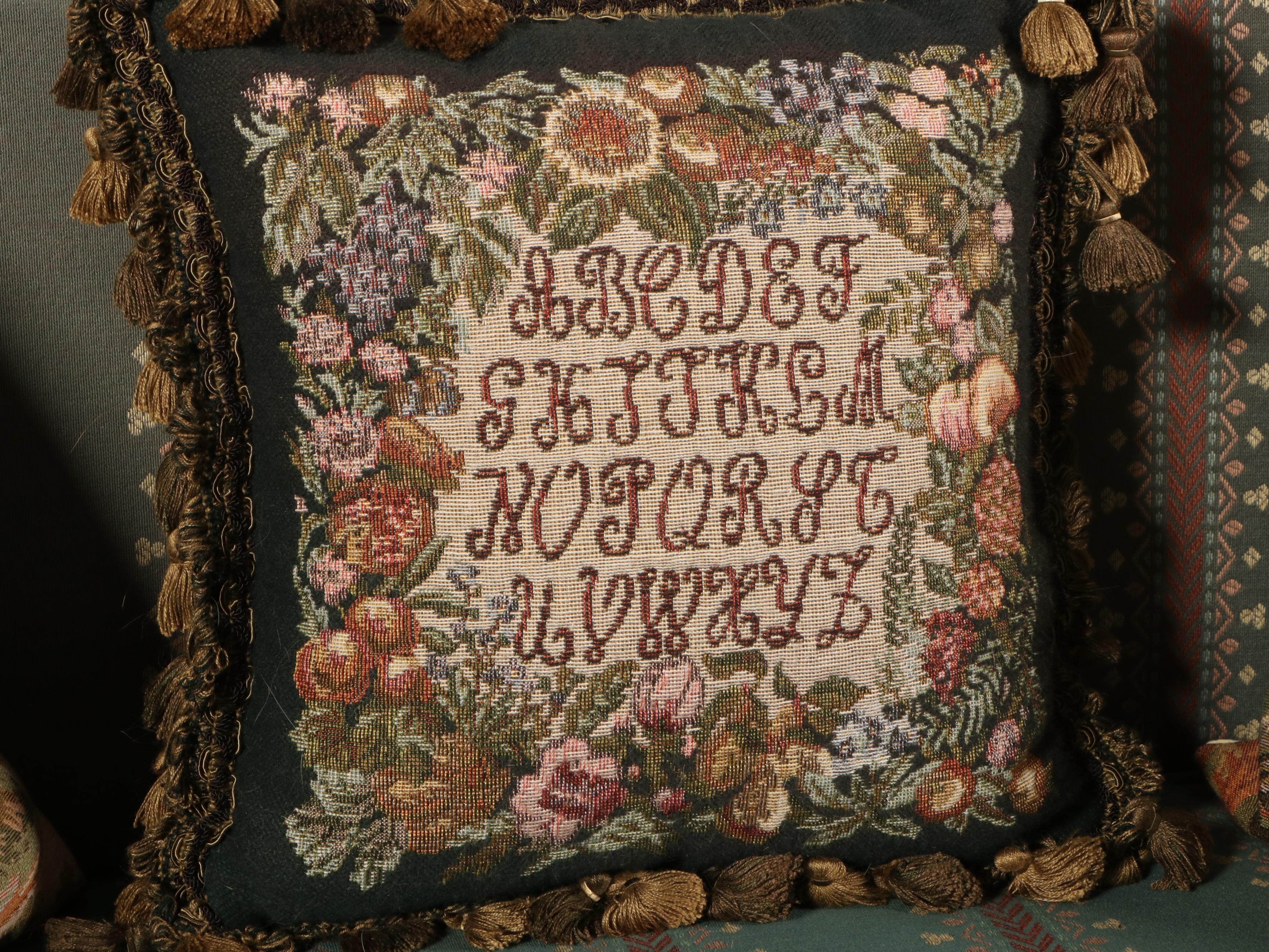 Pennsylvania House Chippendale Style Upholstered Mahogany Sofa, Late 20th C.