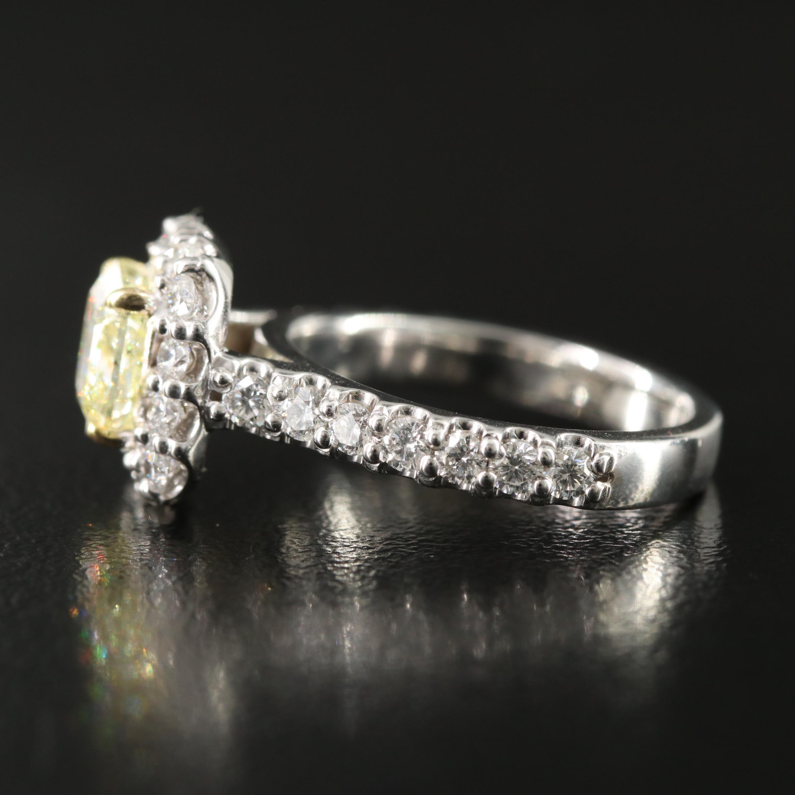 14K 2.40 CTW Diamond Ring with Online GIA Report and Fancy Center