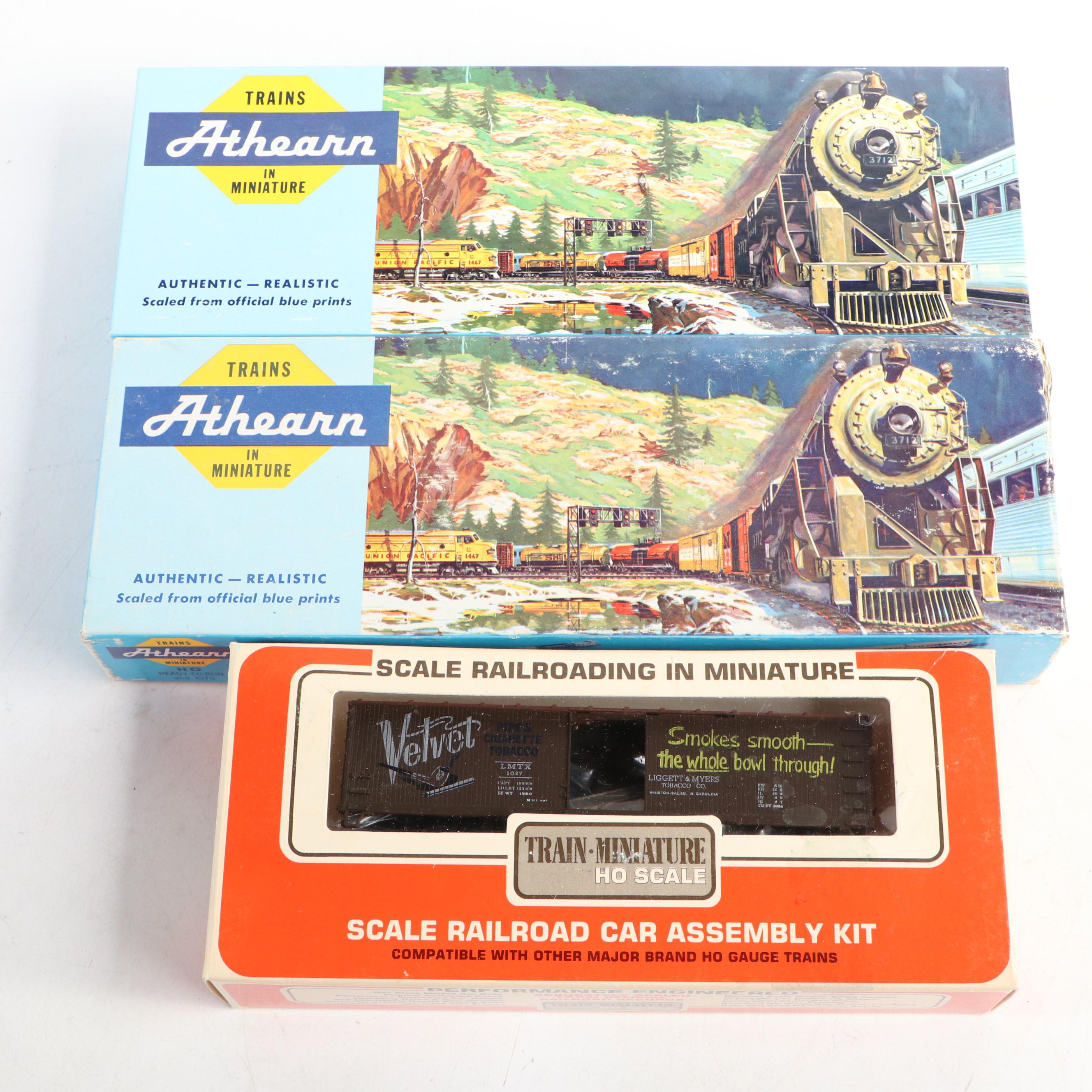 Roundhouse Products, Athearn, Train-Miniature and Walthers HO-Scale Trains