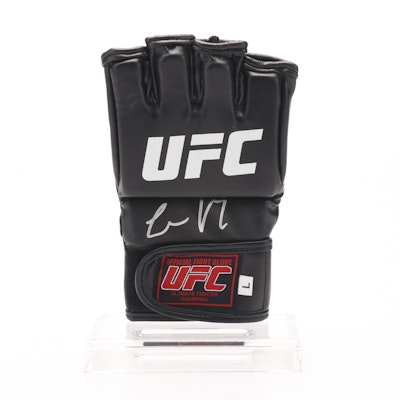 Connor McGregor Signed UFC Glove, Beckett Connor McGregor Signed UFC Glove, Beckett