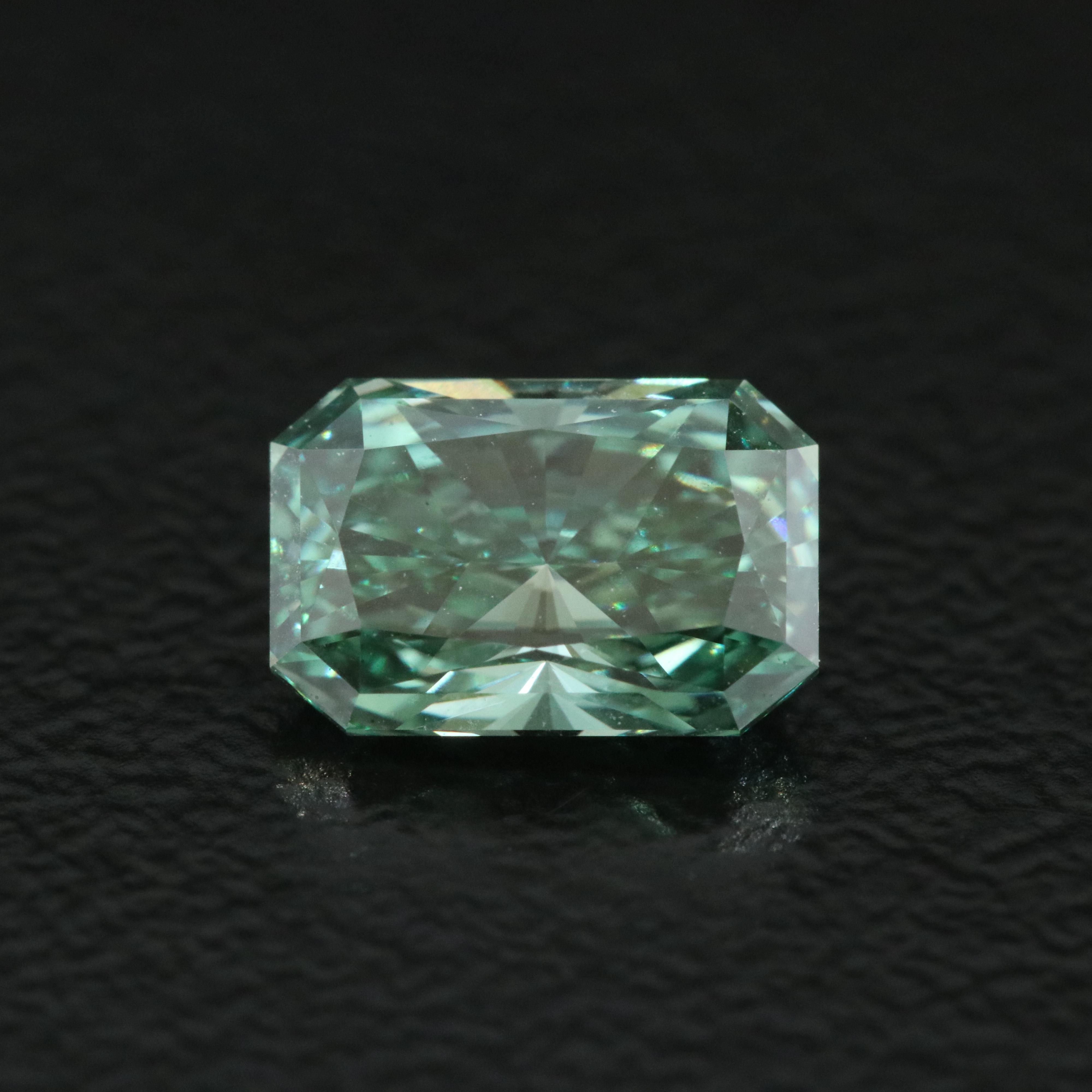 Loose 1.01 CT Lab Grown Fancy Green Diamond with IGI Report