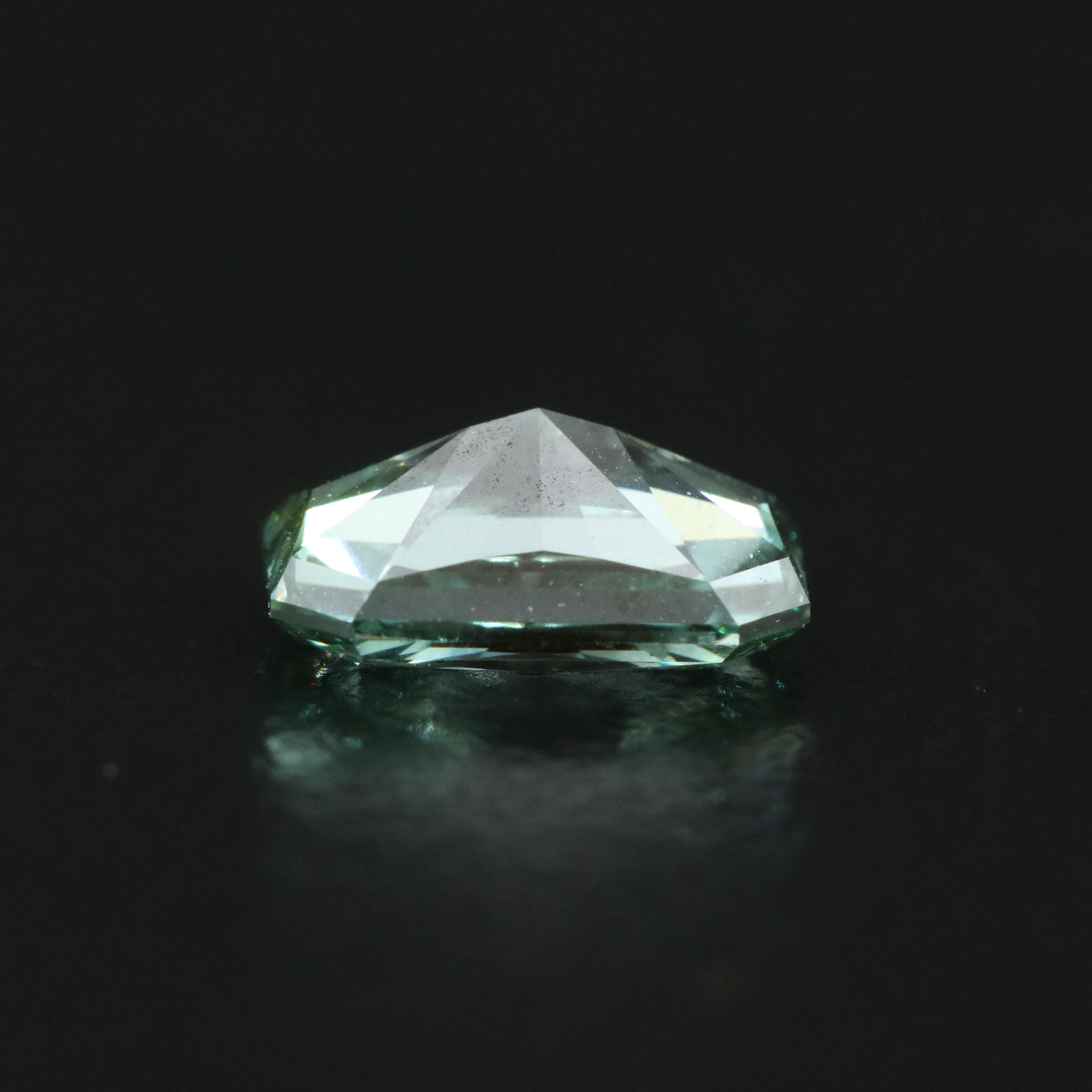 Loose 1.01 CT Lab Grown Fancy Green Diamond with IGI Report