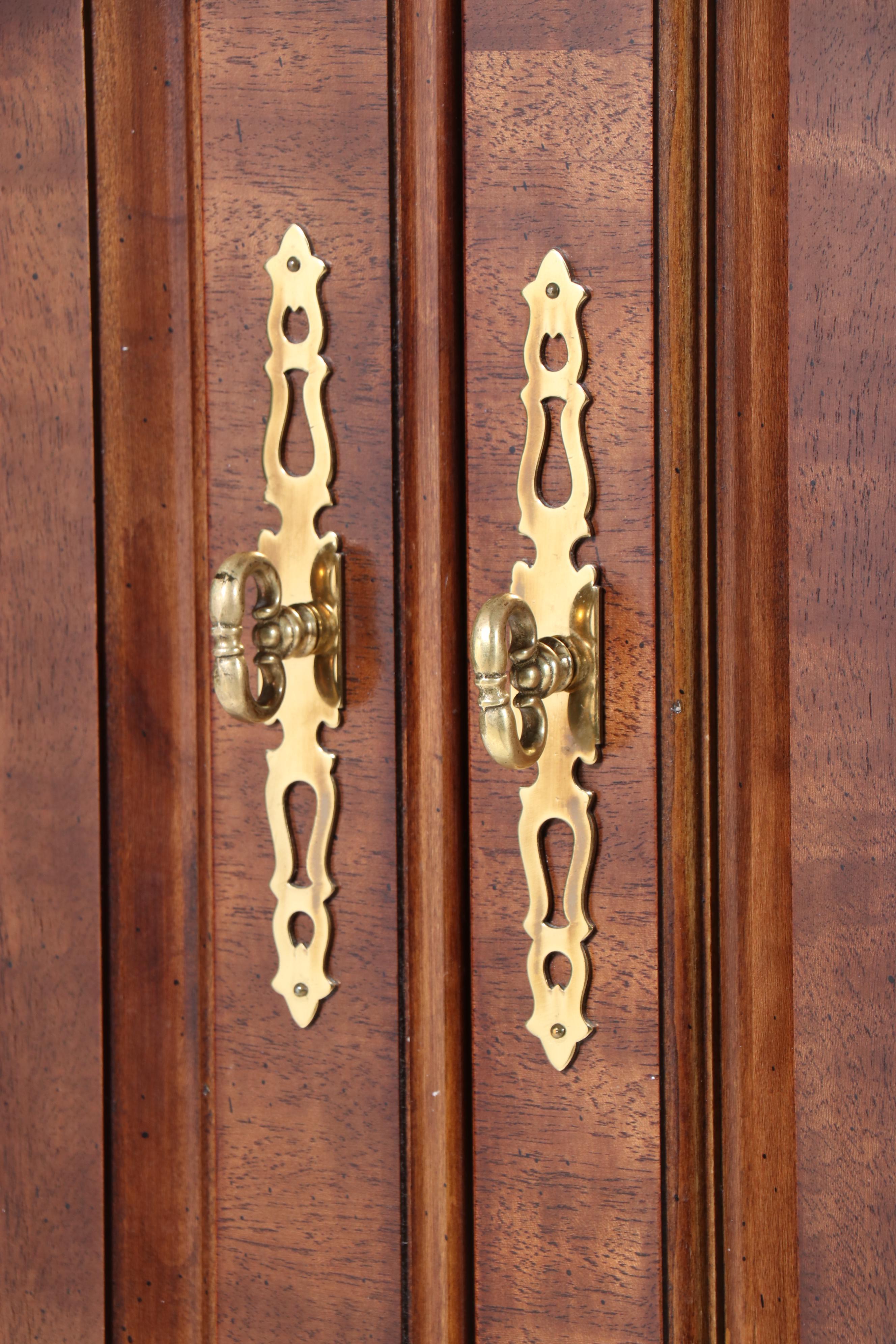 Henredon George II Style Mahogany and Maple Armoire