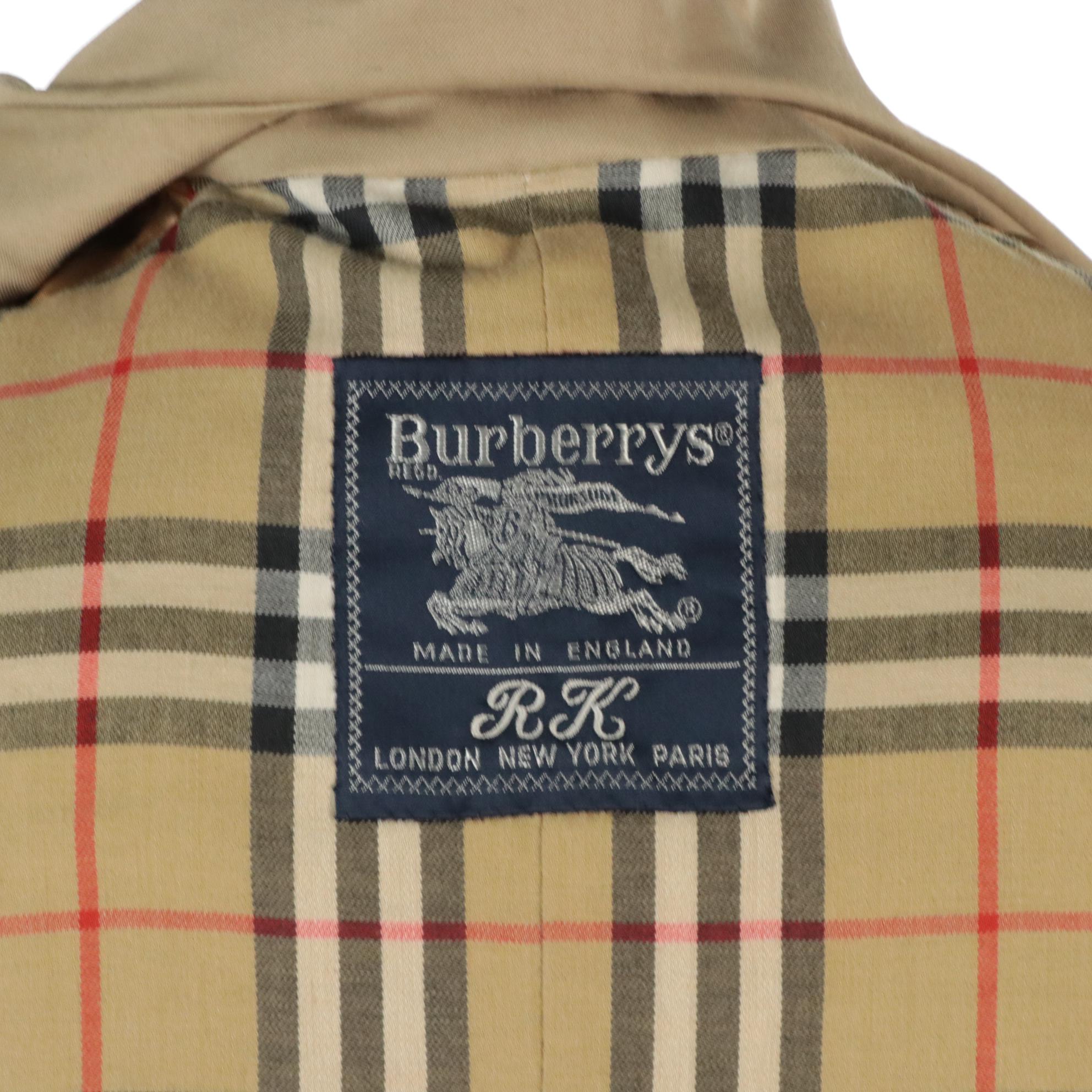 Burberrys Classic Double-Breasted Gabardine Trench Coat