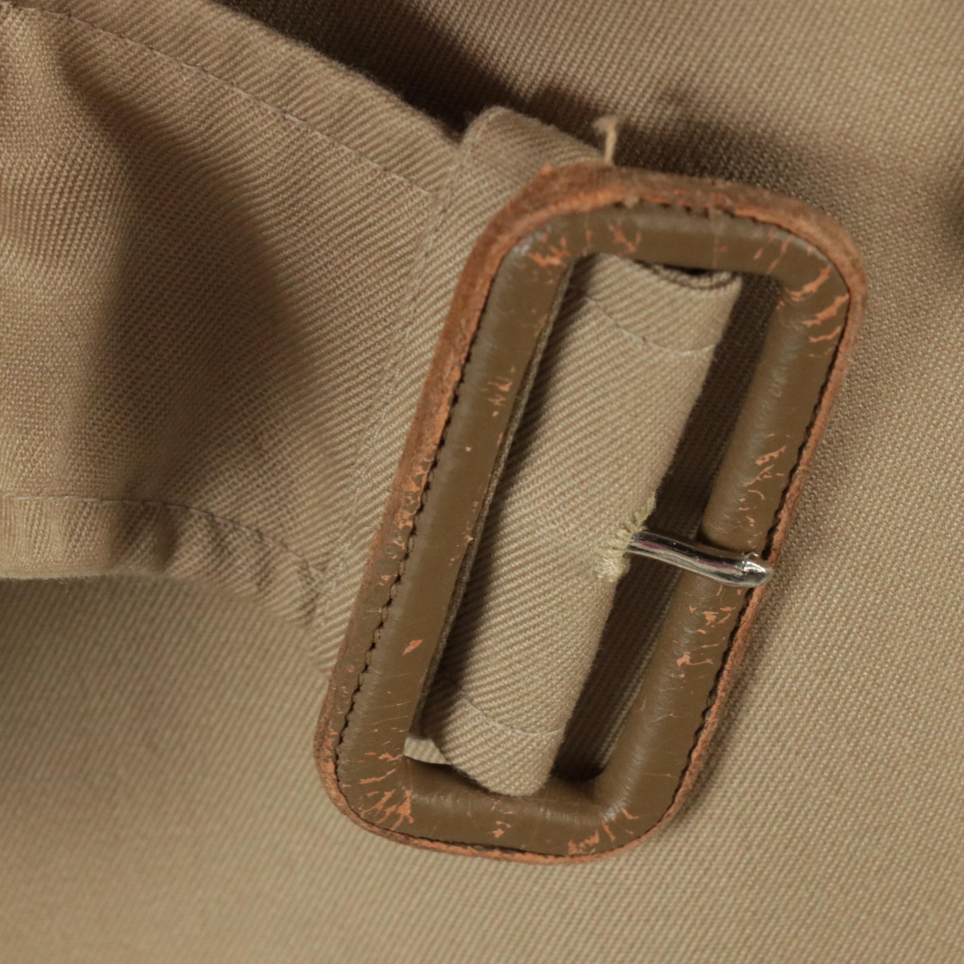 Burberrys Classic Double-Breasted Gabardine Trench Coat