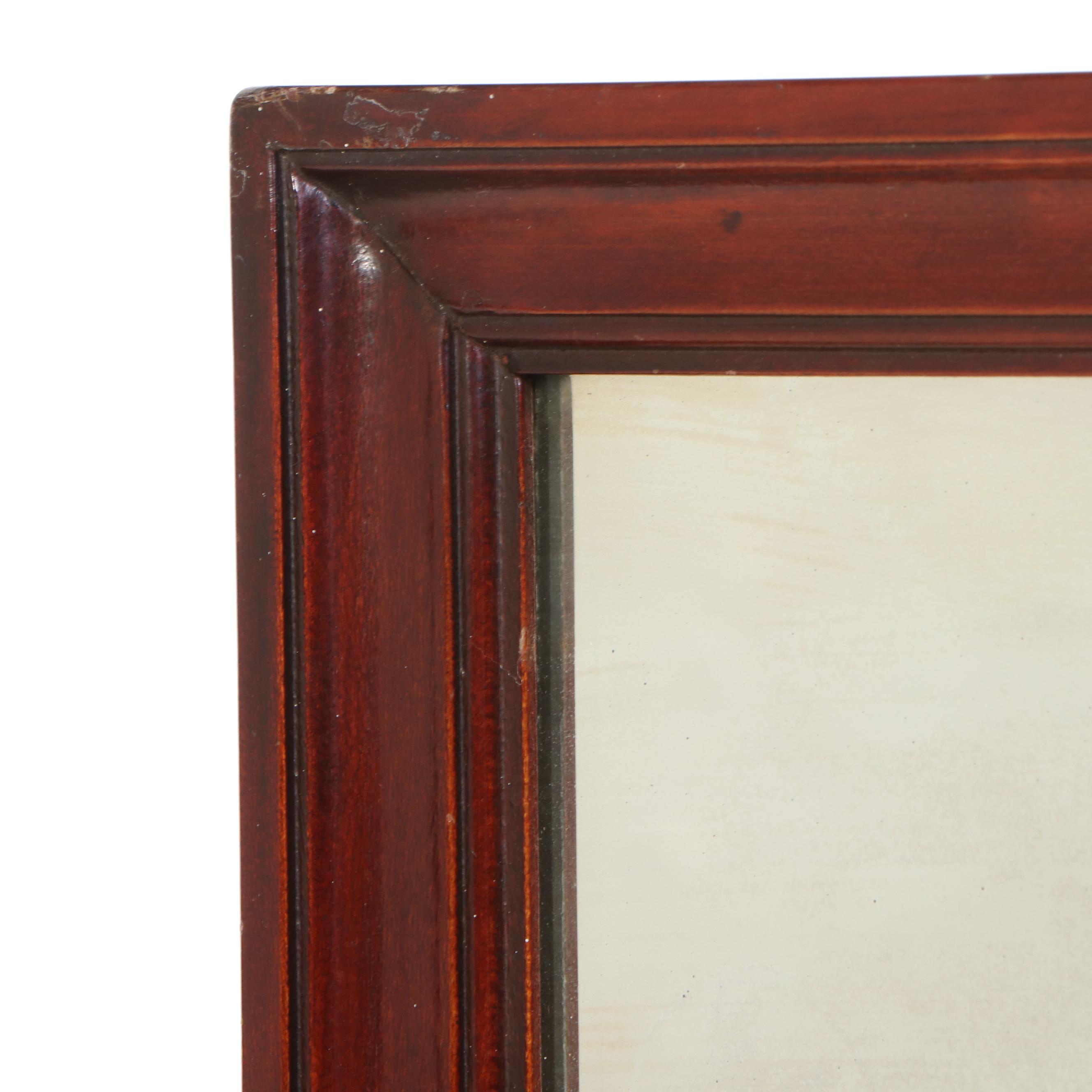 Hepplewhite Style Mahogany Dresser, Early to Mid-20th Century