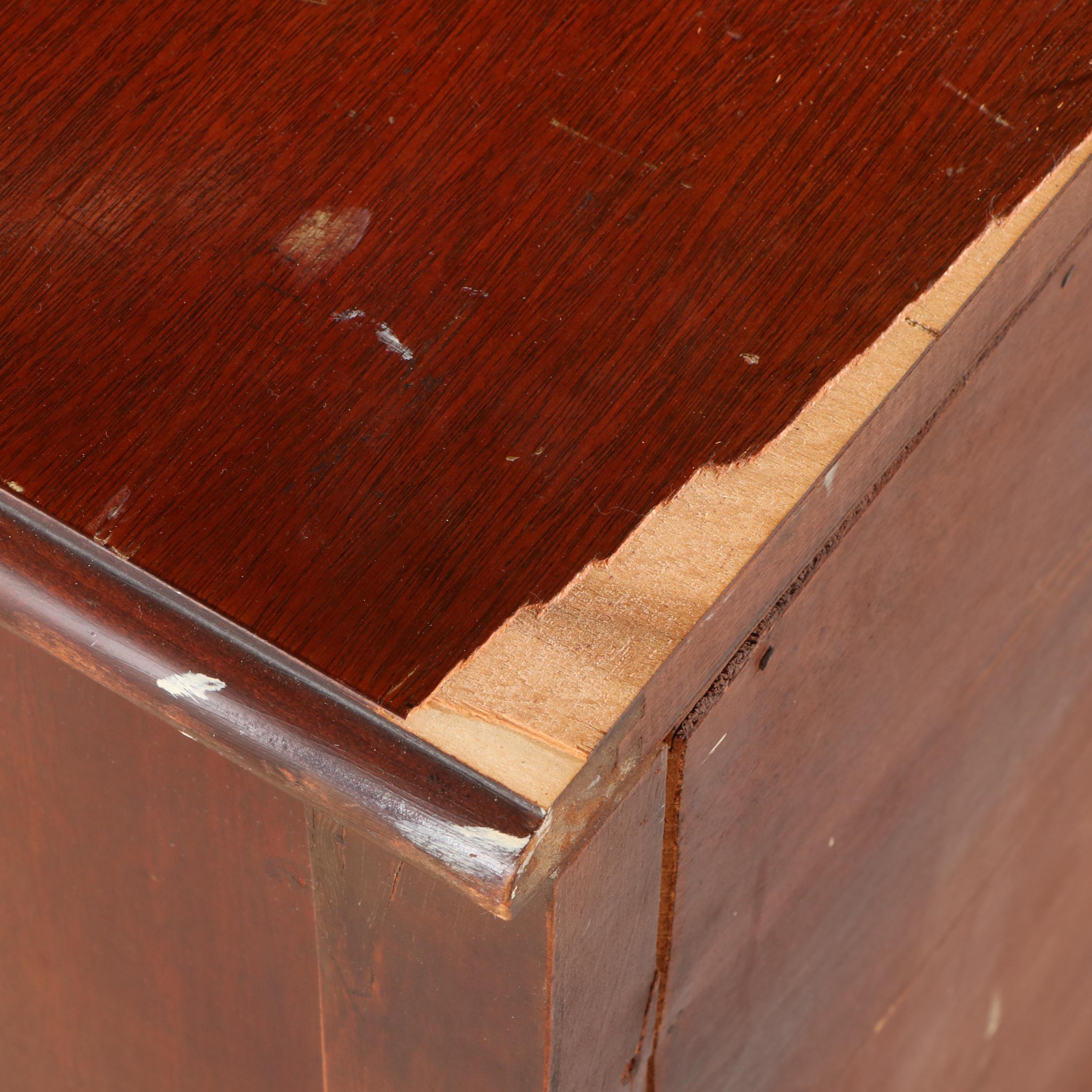 Hepplewhite Style Mahogany Dresser, Early to Mid-20th Century
