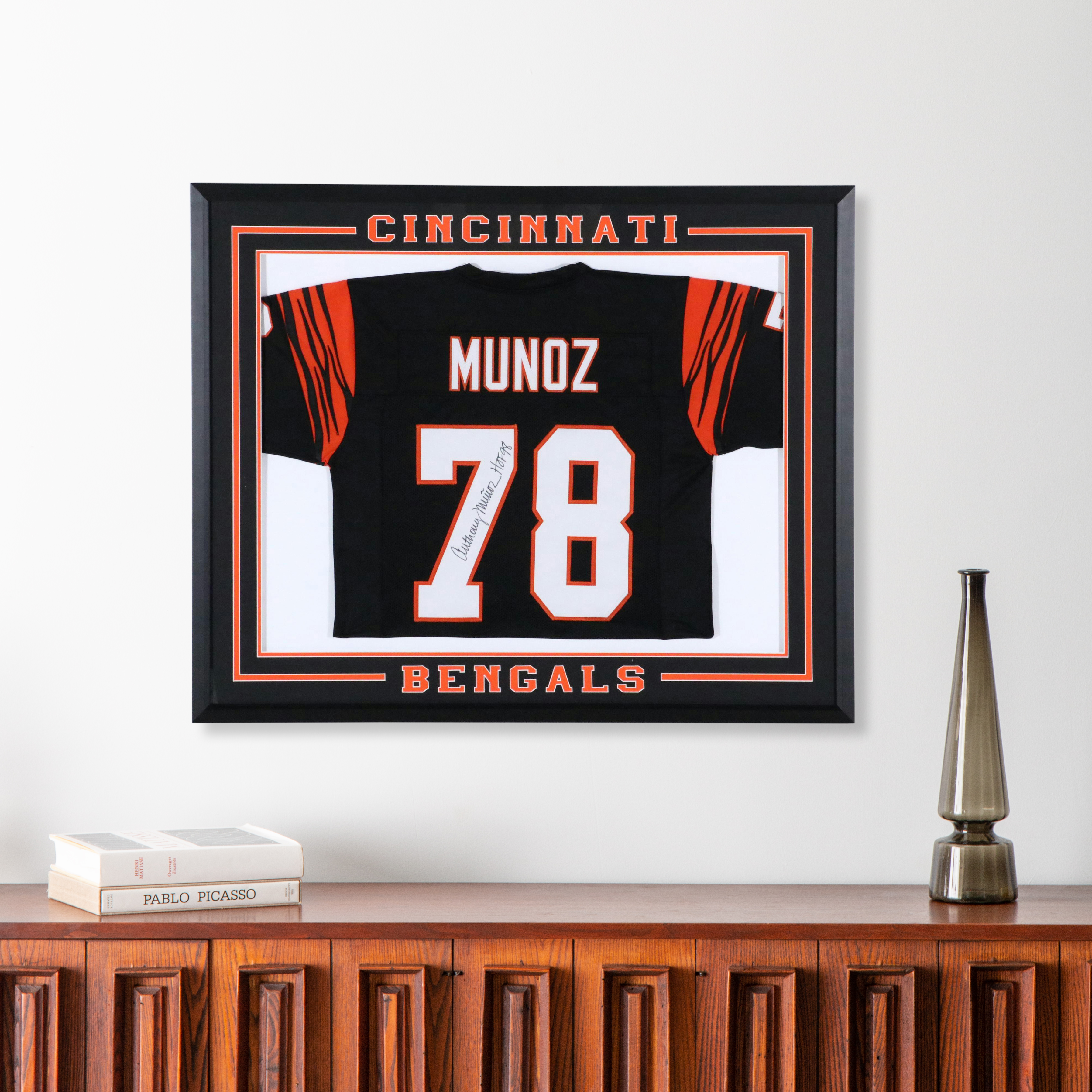 Anthony Muñoz Signed Cincinnati Bengals Football Jersey in Matted Display