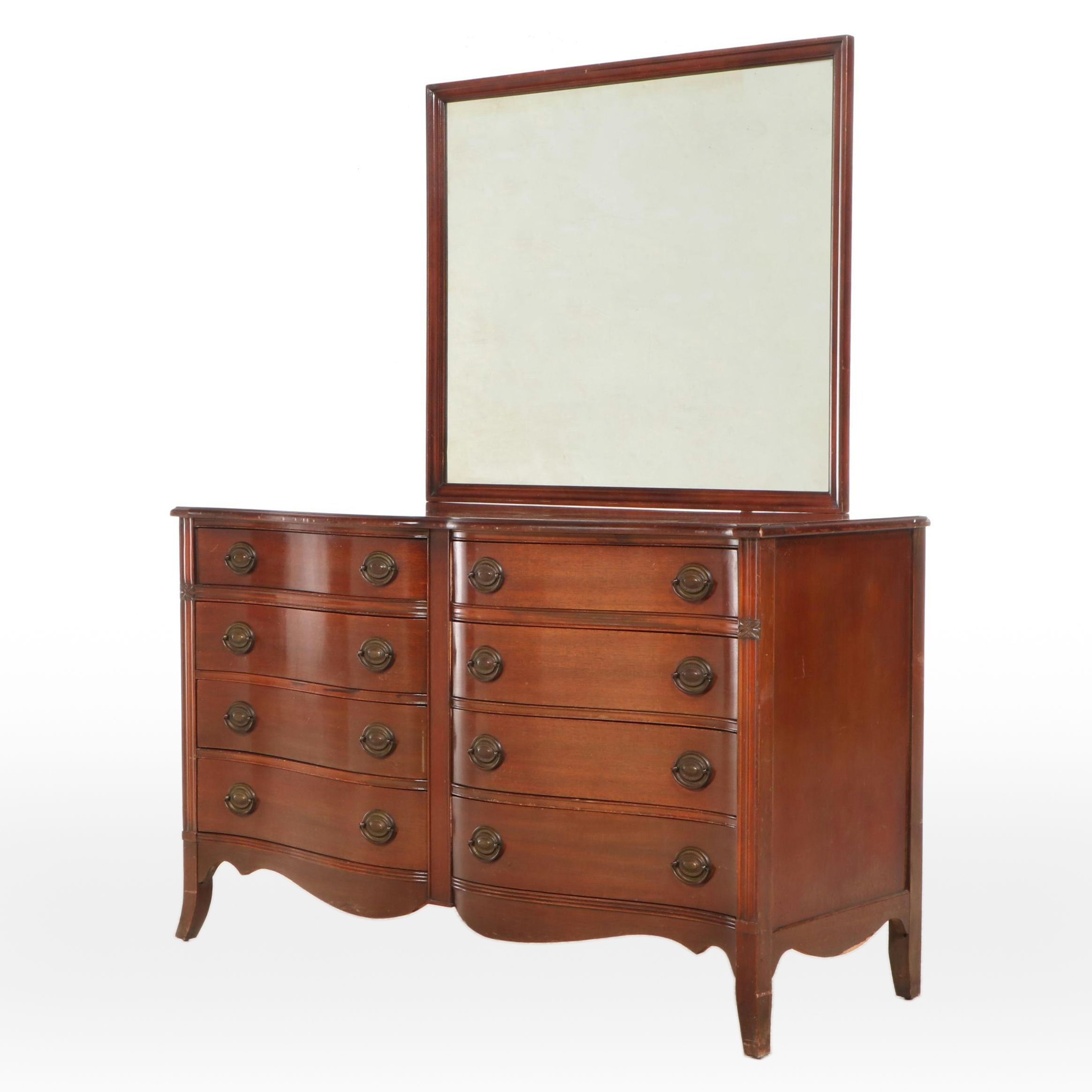 Hepplewhite Style Mahogany Dresser, Early to Mid-20th Century