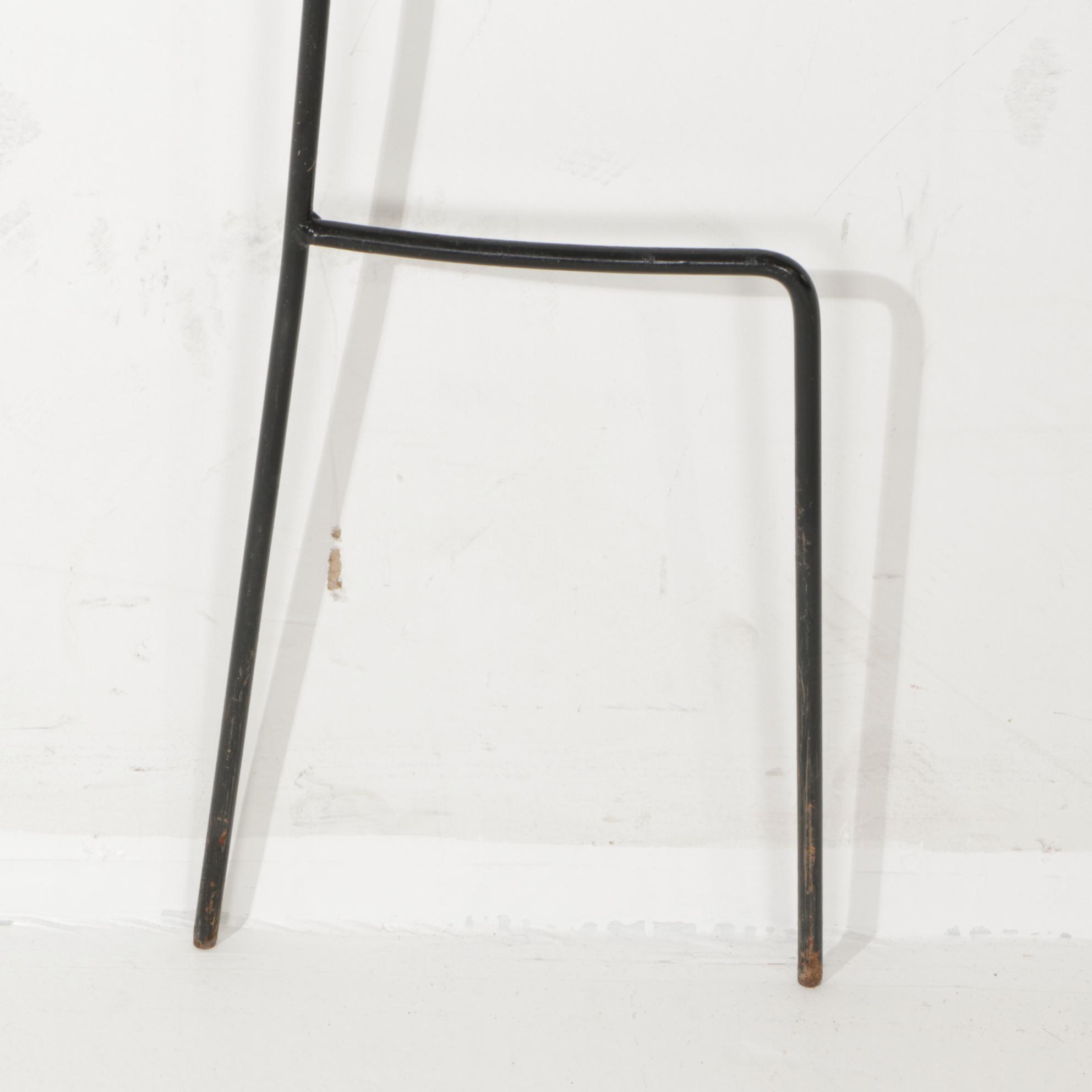 Garden Treasures Glass Hummingbird Feeder with Hanging Post