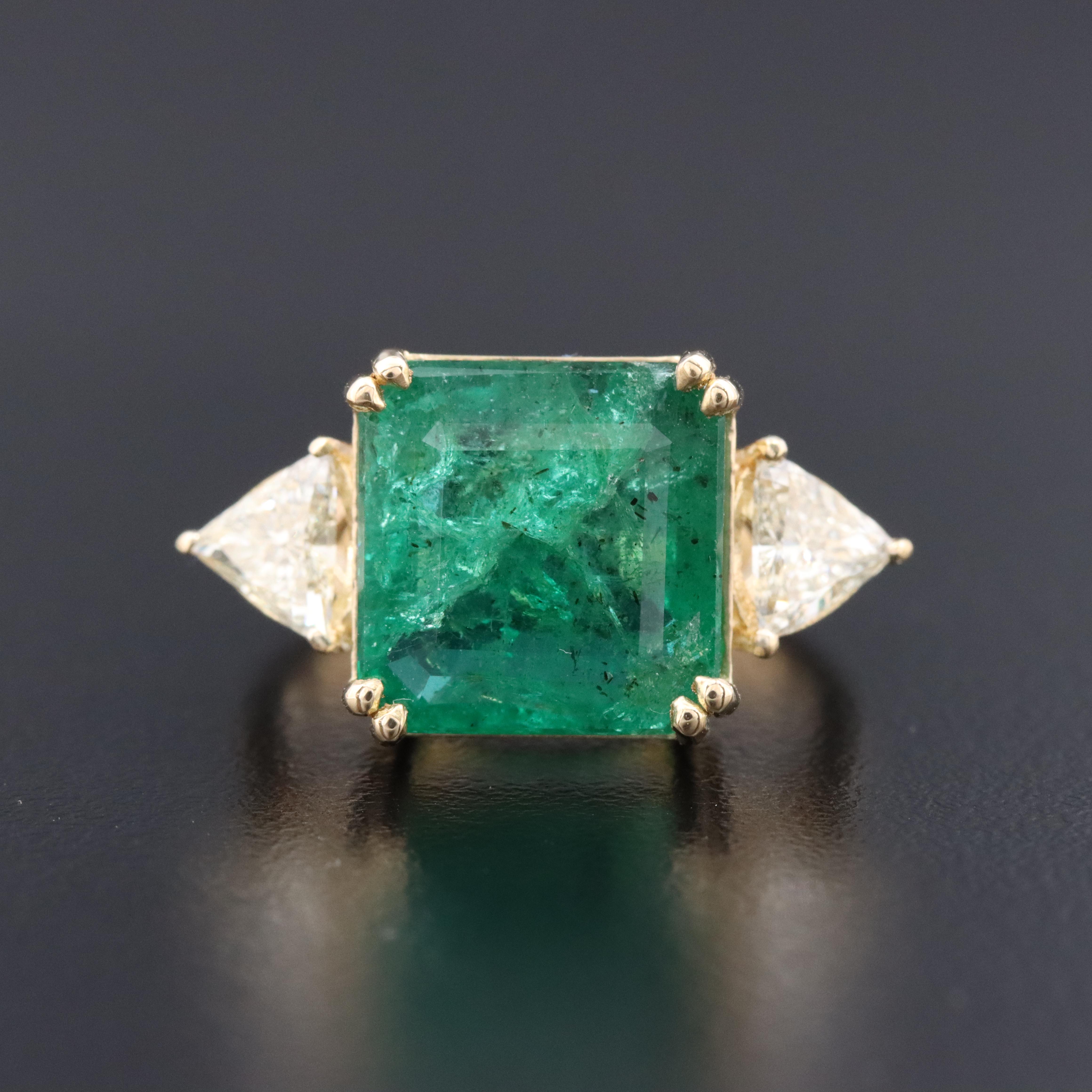 18K 6.52 CT Emerald and Diamond Ring with GIA Report