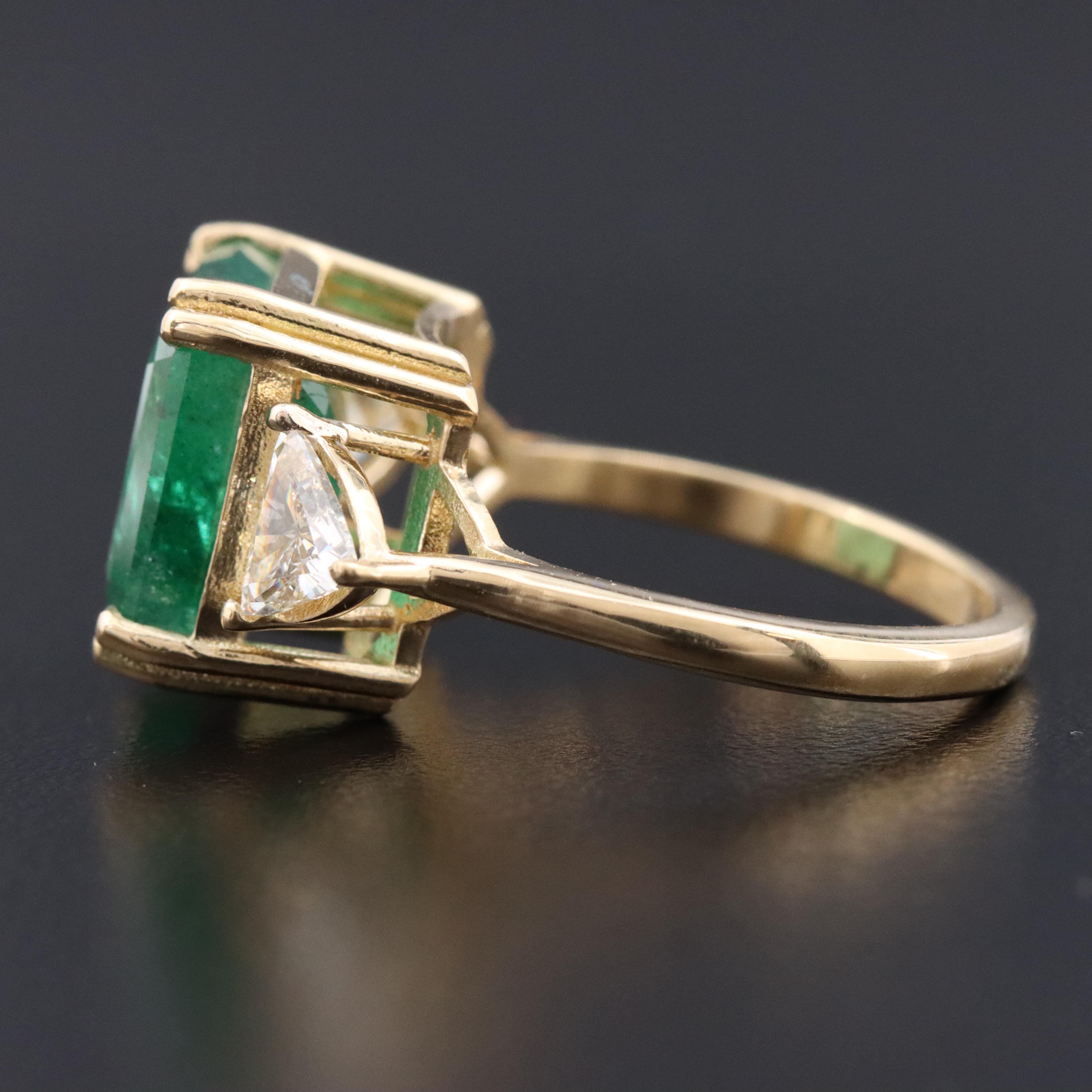 18K 6.52 CT Emerald and Diamond Ring with GIA Report