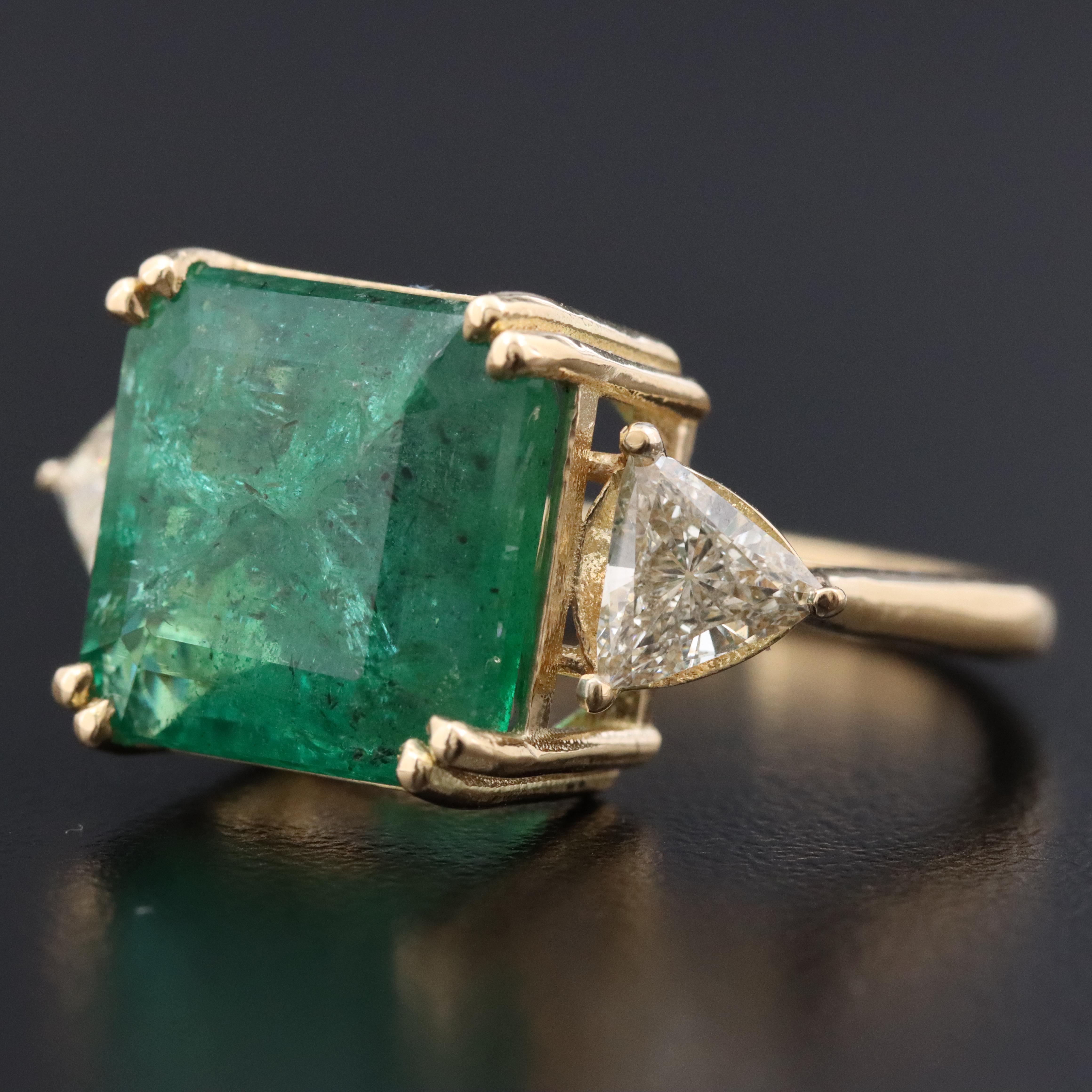 18K 6.52 CT Emerald and Diamond Ring with GIA Report