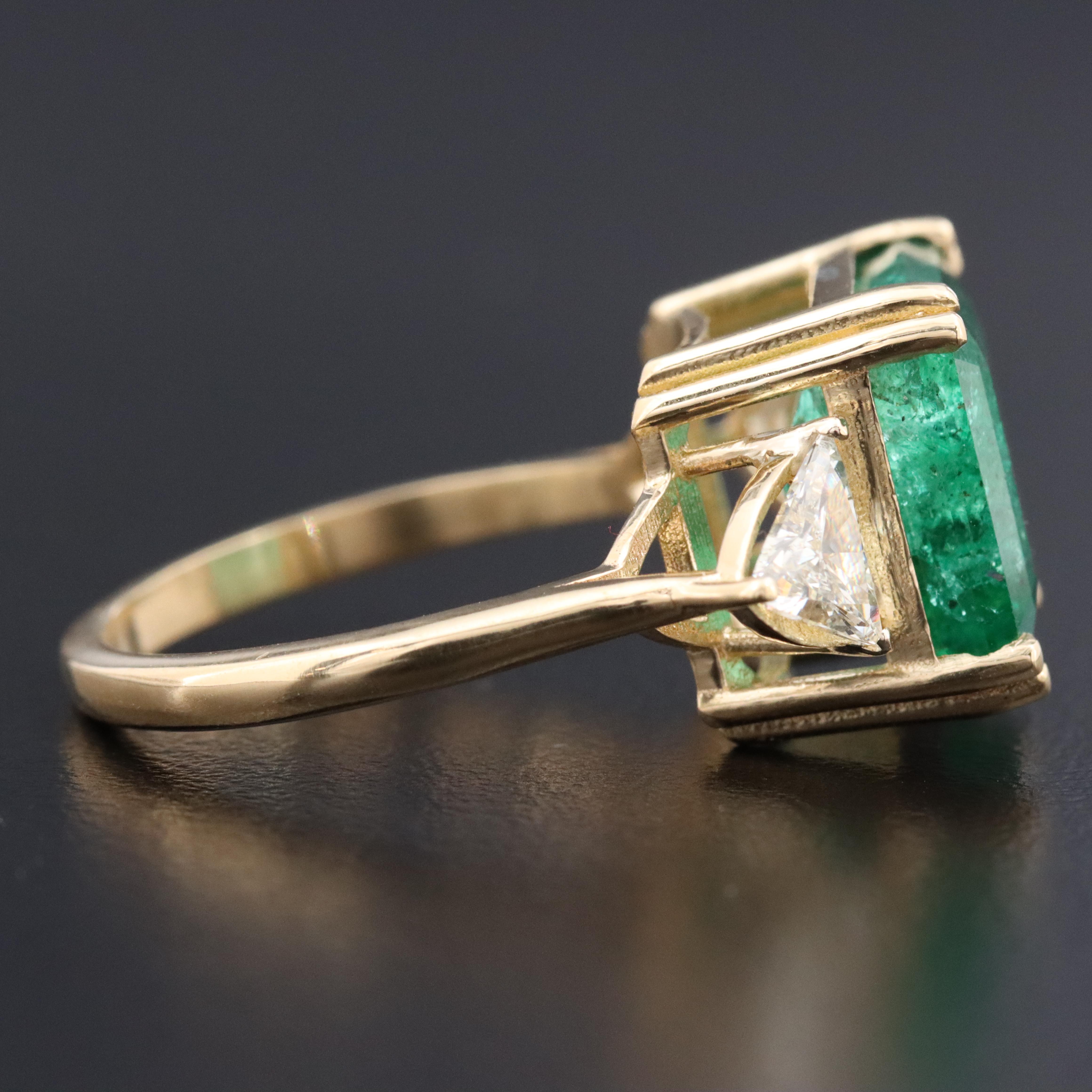 18K 6.52 CT Emerald and Diamond Ring with GIA Report