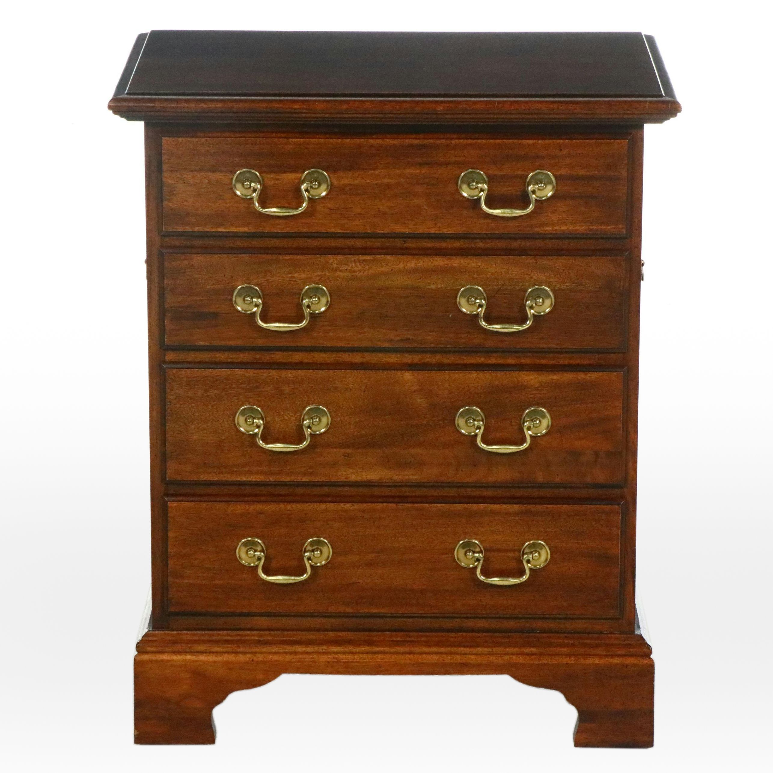 Chippendale Style Mahogany Bachelor's Chest of Drawers