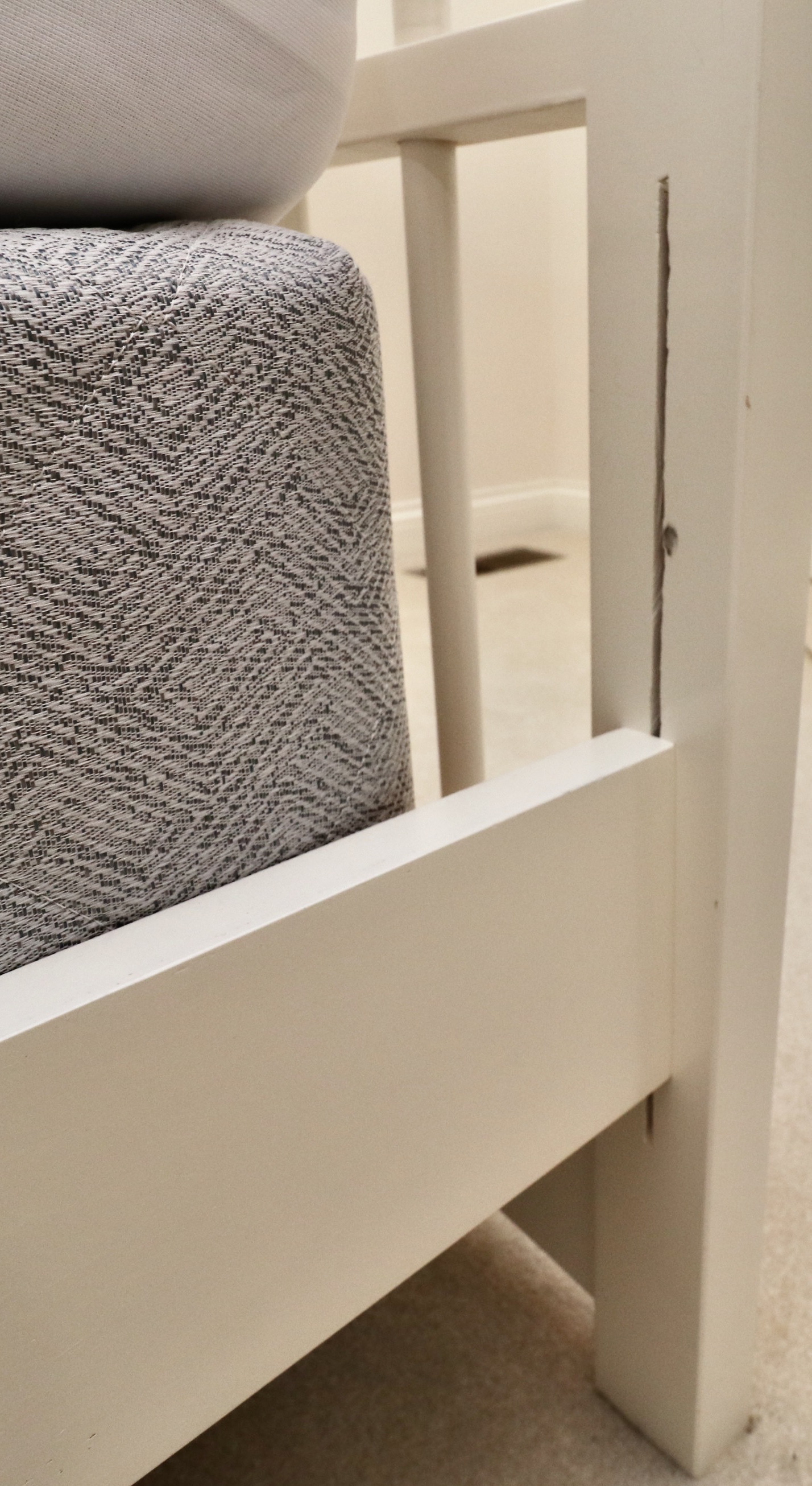 Child Craft Industries Parcel-Painted Twin Bedroom Suite and Real Simple Bedding