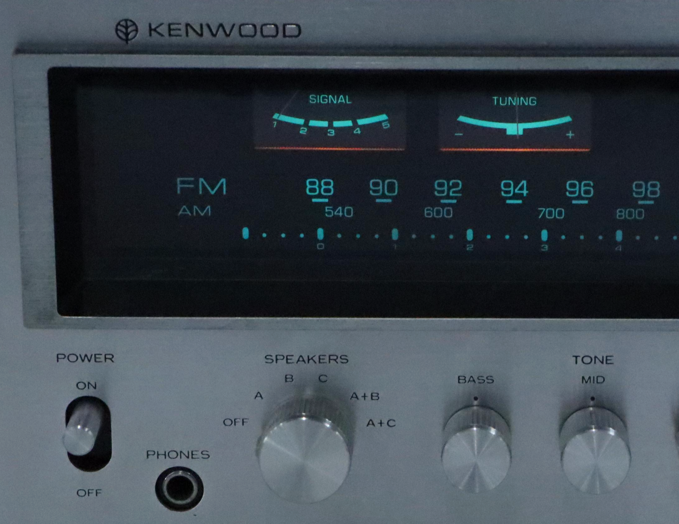 Kenwood KR-7400 Solid State AM/FM Stereo Receiver with Speakers, 1975
