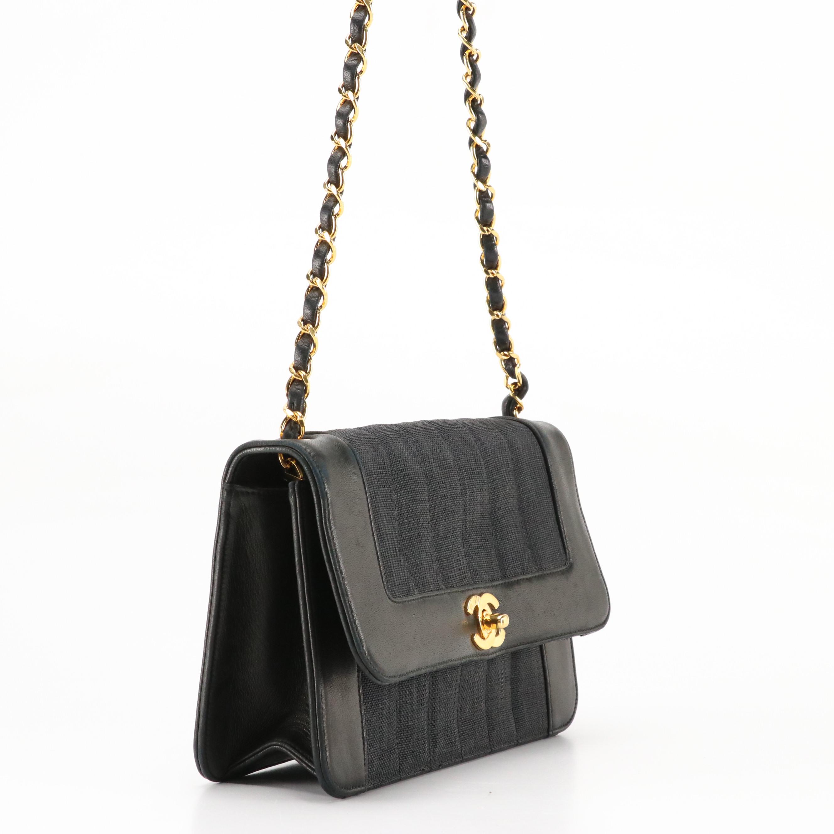 Chanel Border Flap Shoulder Bag in Vertical Quilted Linen and Lambskin Leather