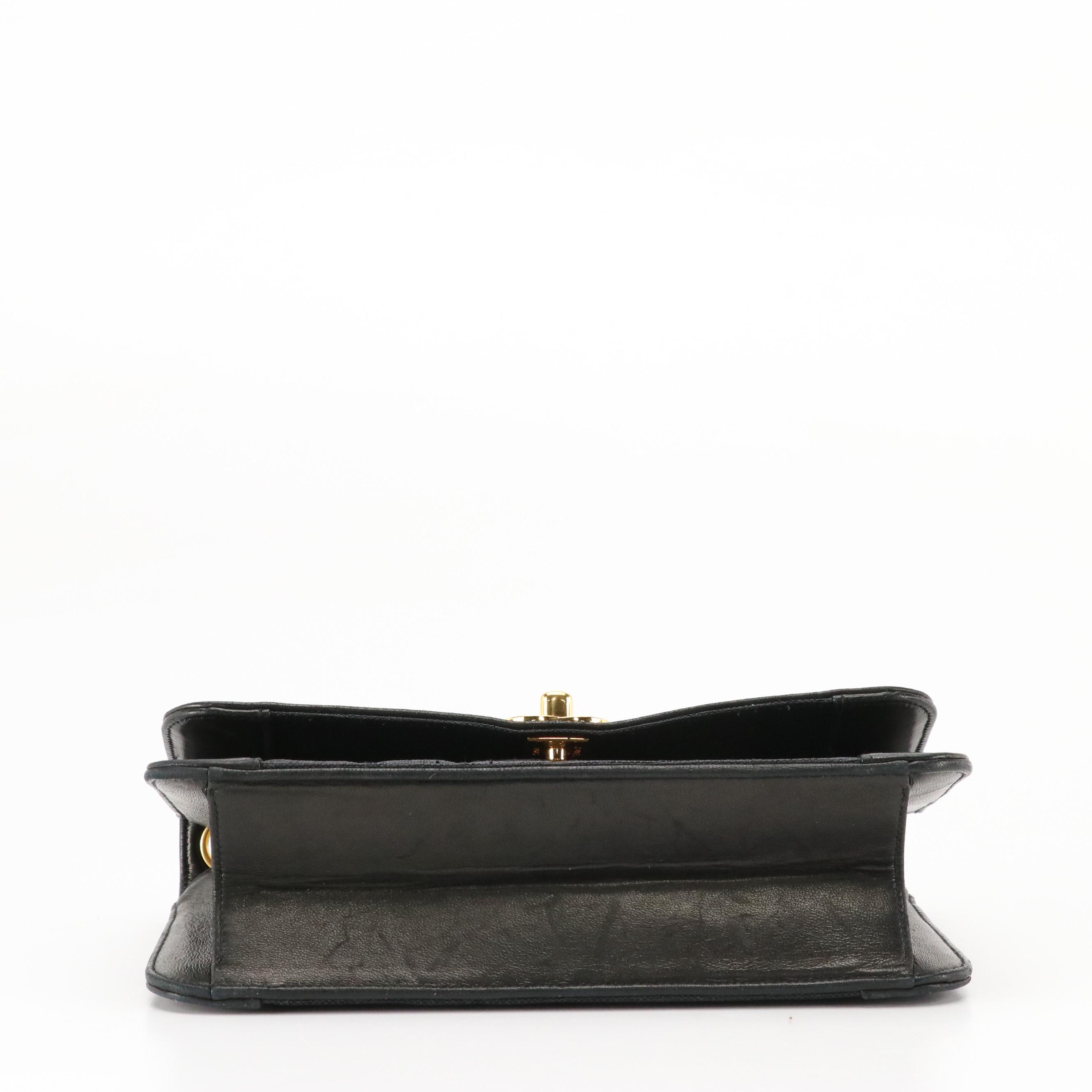 Chanel Border Flap Shoulder Bag in Vertical Quilted Linen and Lambskin Leather