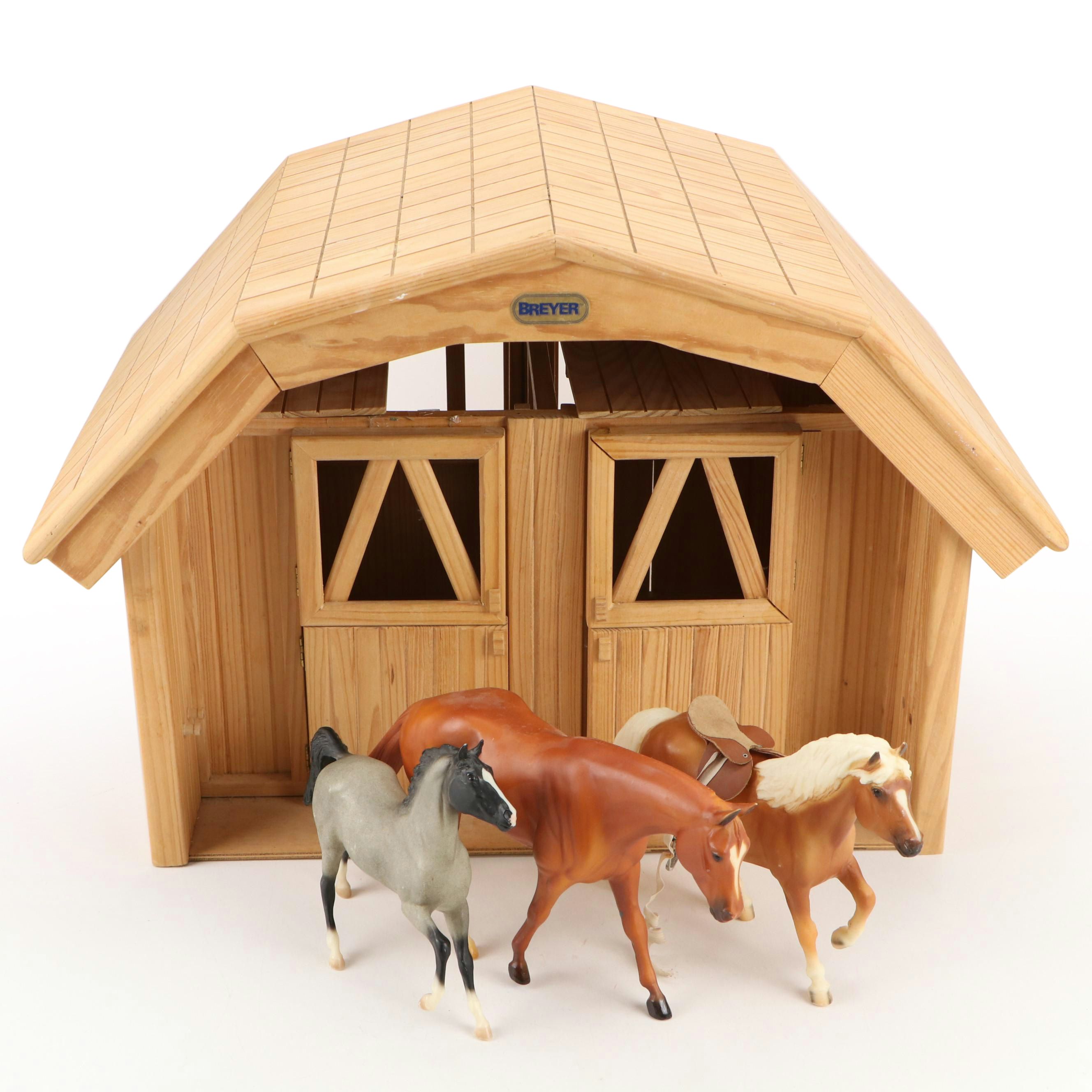 Breyer Deluxe Stable Wooden Playset with Horses