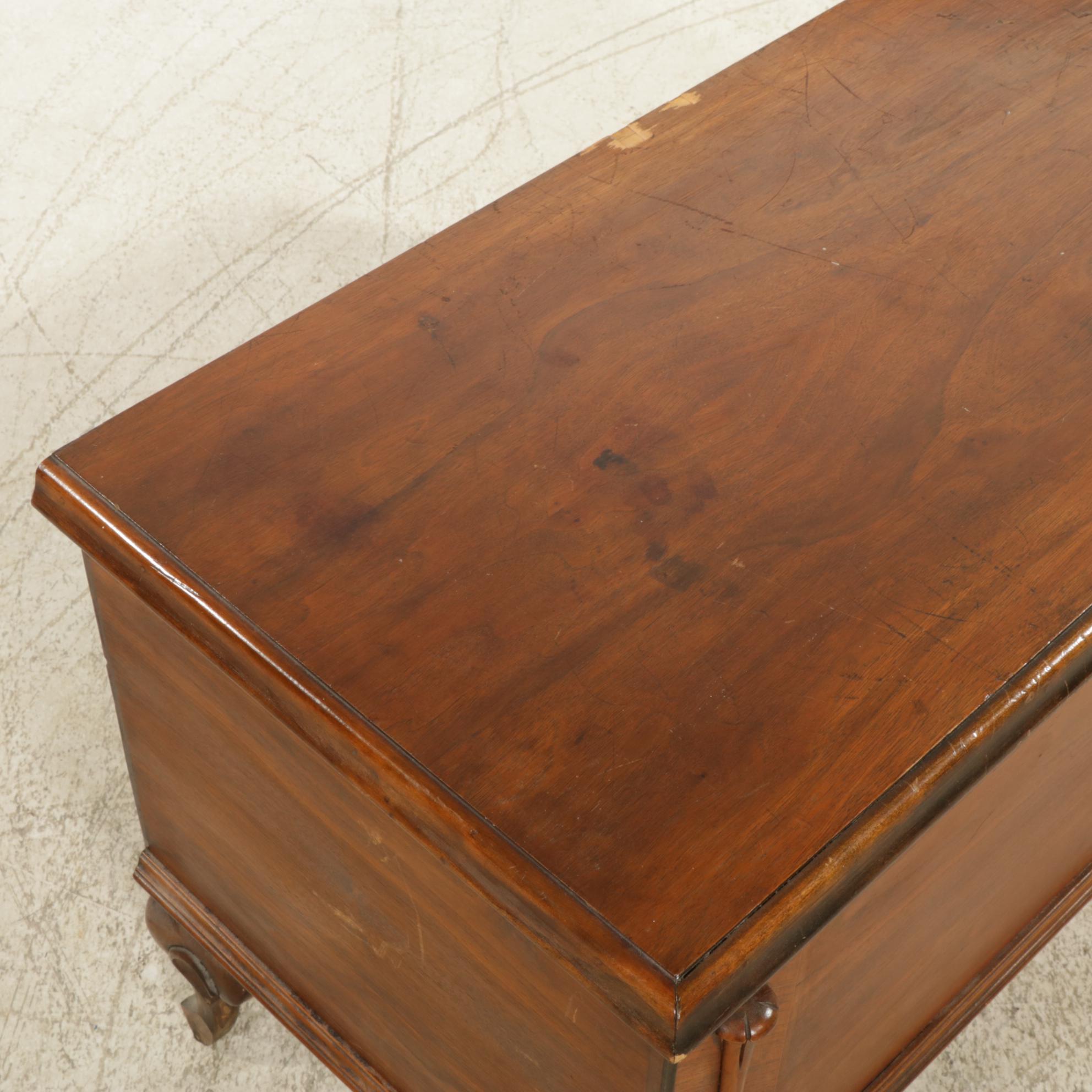 Ed Roos Forest Park Walnut Cedar-Lined Blanket Chest, Early to Mid-20th Century