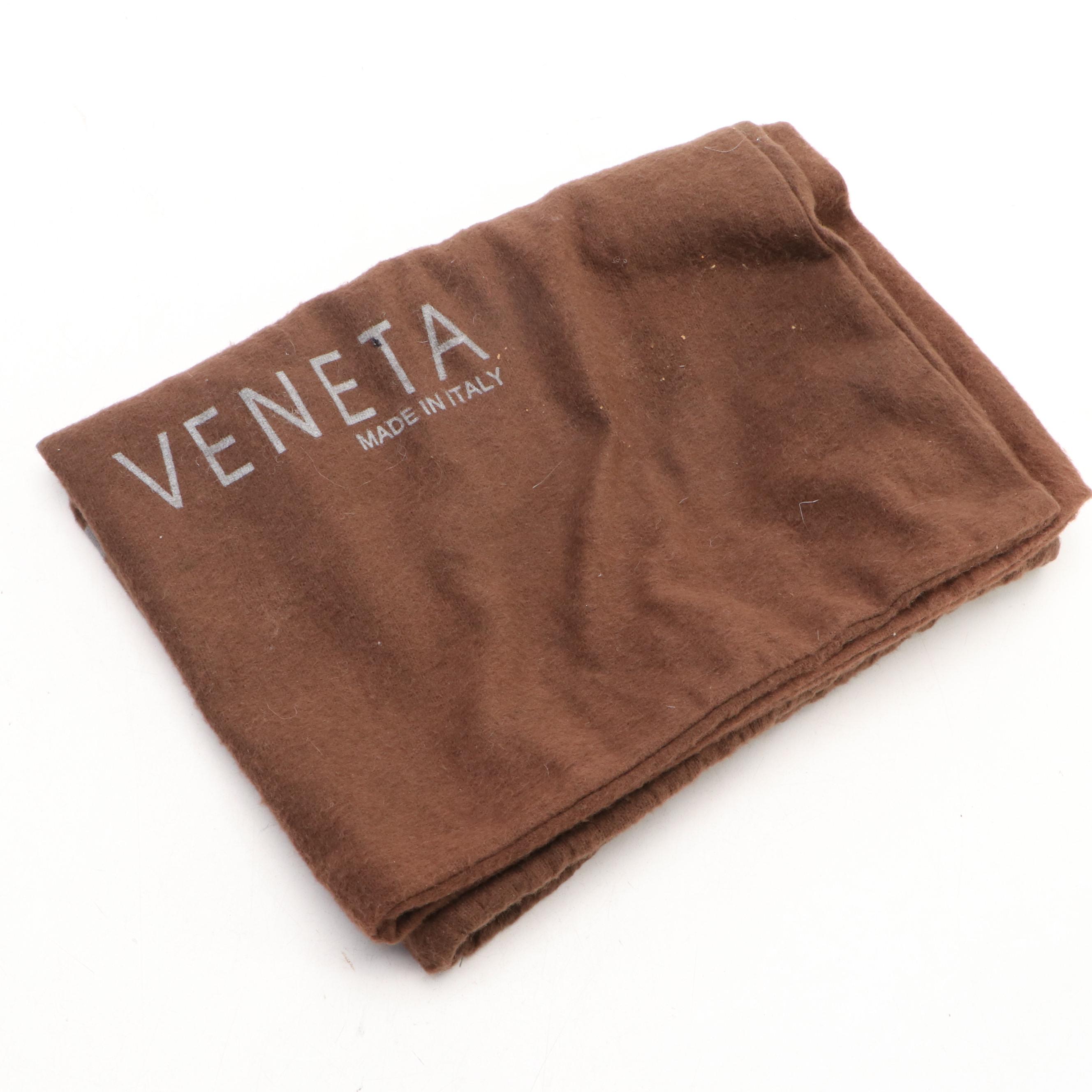 Bottega Veneta Vintage Shoulder Bag in Black Intrecciato Leather