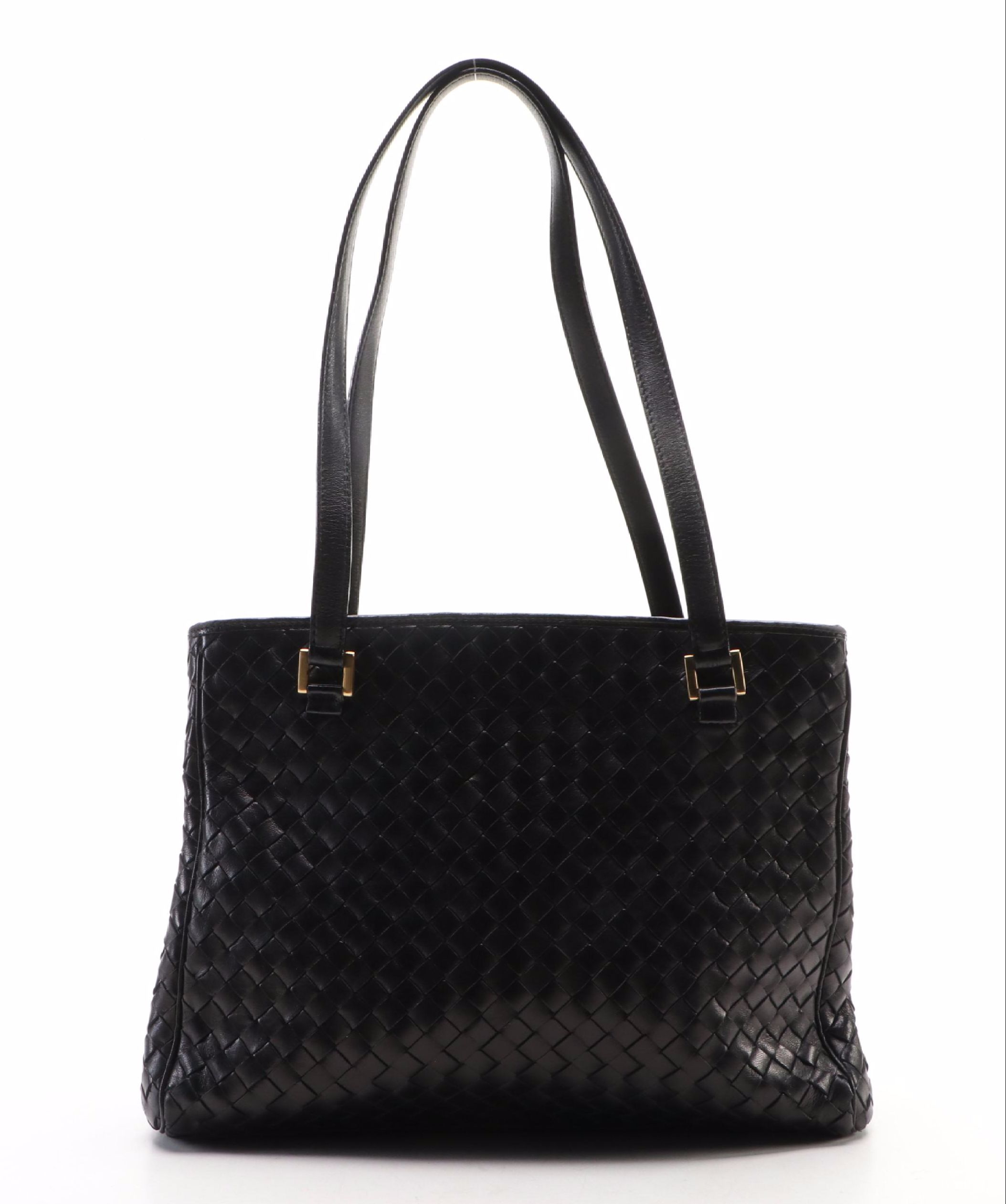 Bottega Veneta Vintage Shoulder Bag in Black Intrecciato Leather