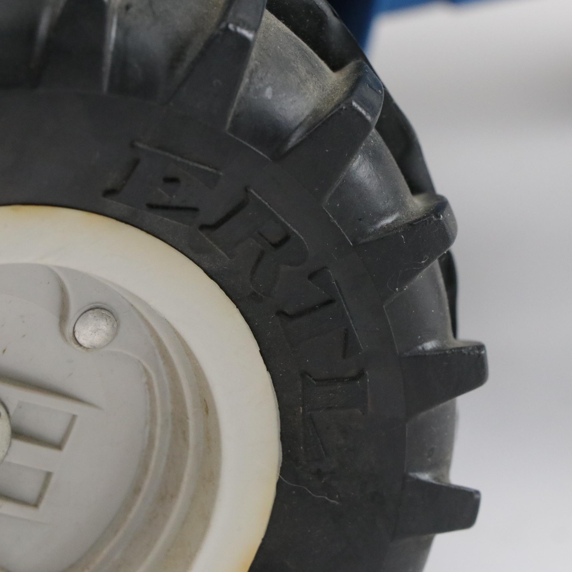 ERTL Ford 9600 Diecast Metal Tractor with Two Allis-Chalmers 7050 Tractors