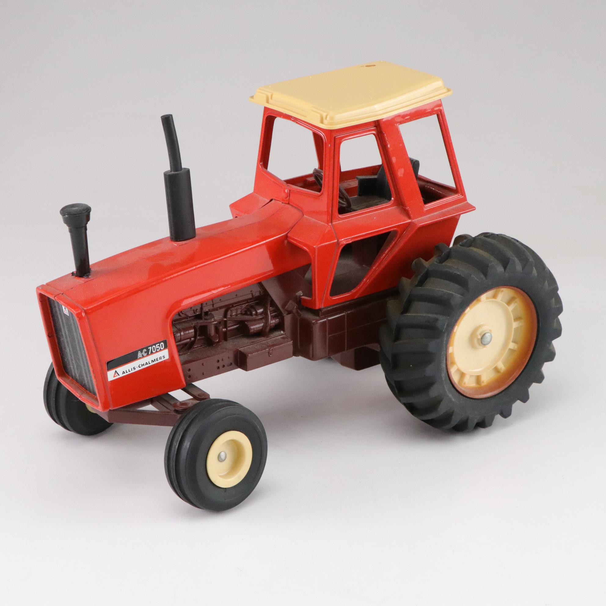 ERTL Ford 9600 Diecast Metal Tractor with Two Allis-Chalmers 7050 Tractors