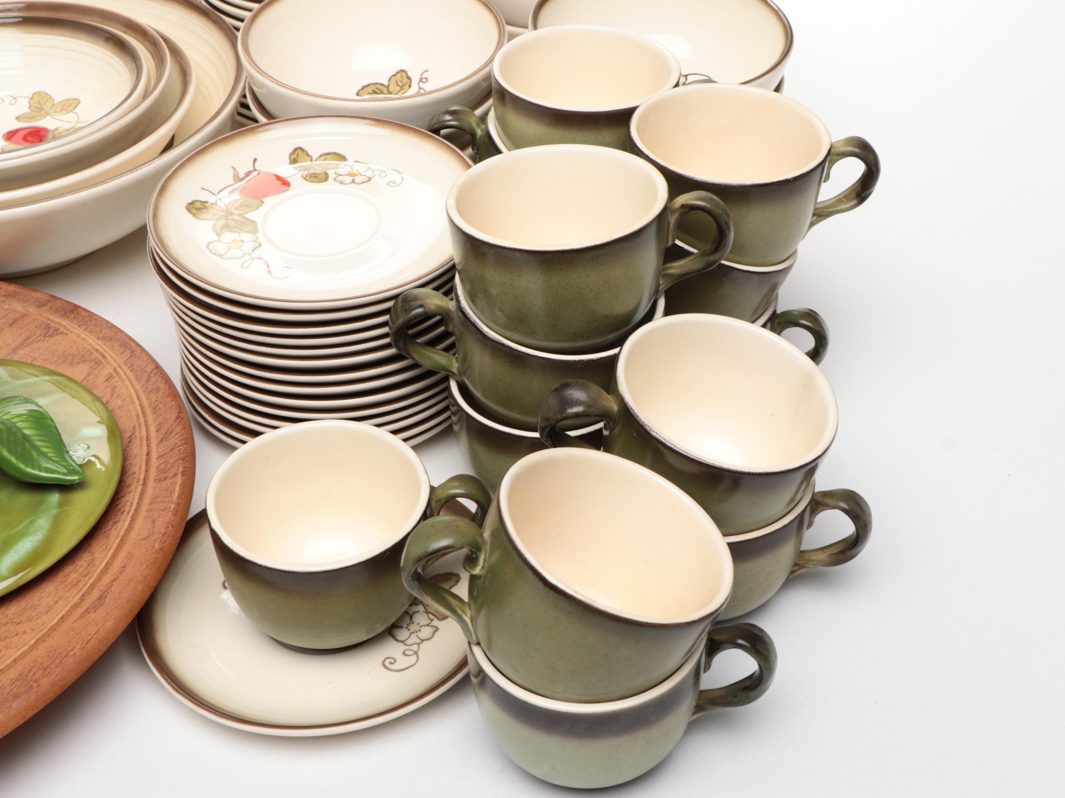 Metlox "California Strawberry" Ceramic Dinnerware and Serveware
