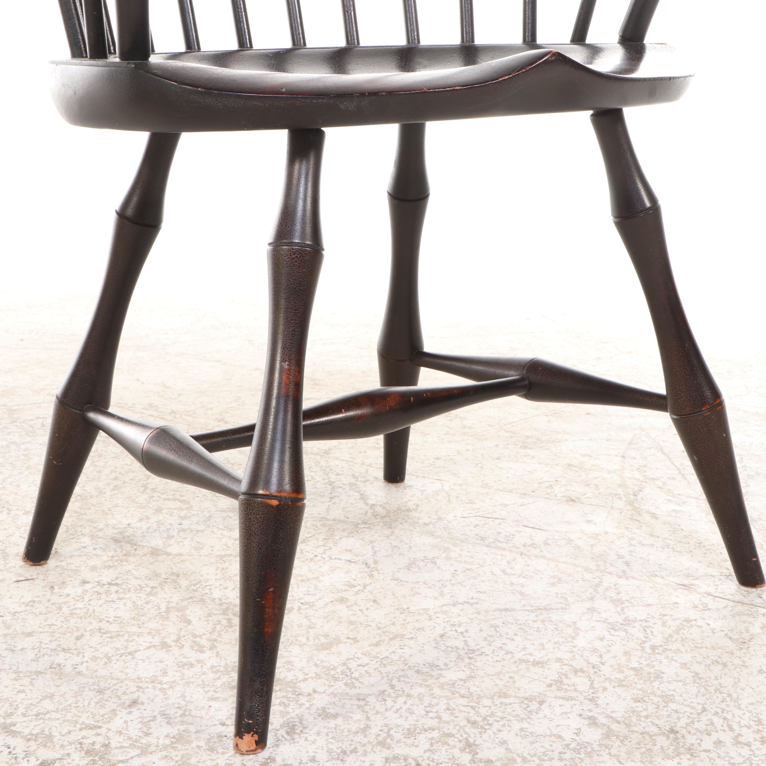 Set of Eight Benchmade D. R. Dimes Windsor Dining Chairs, 20th Century