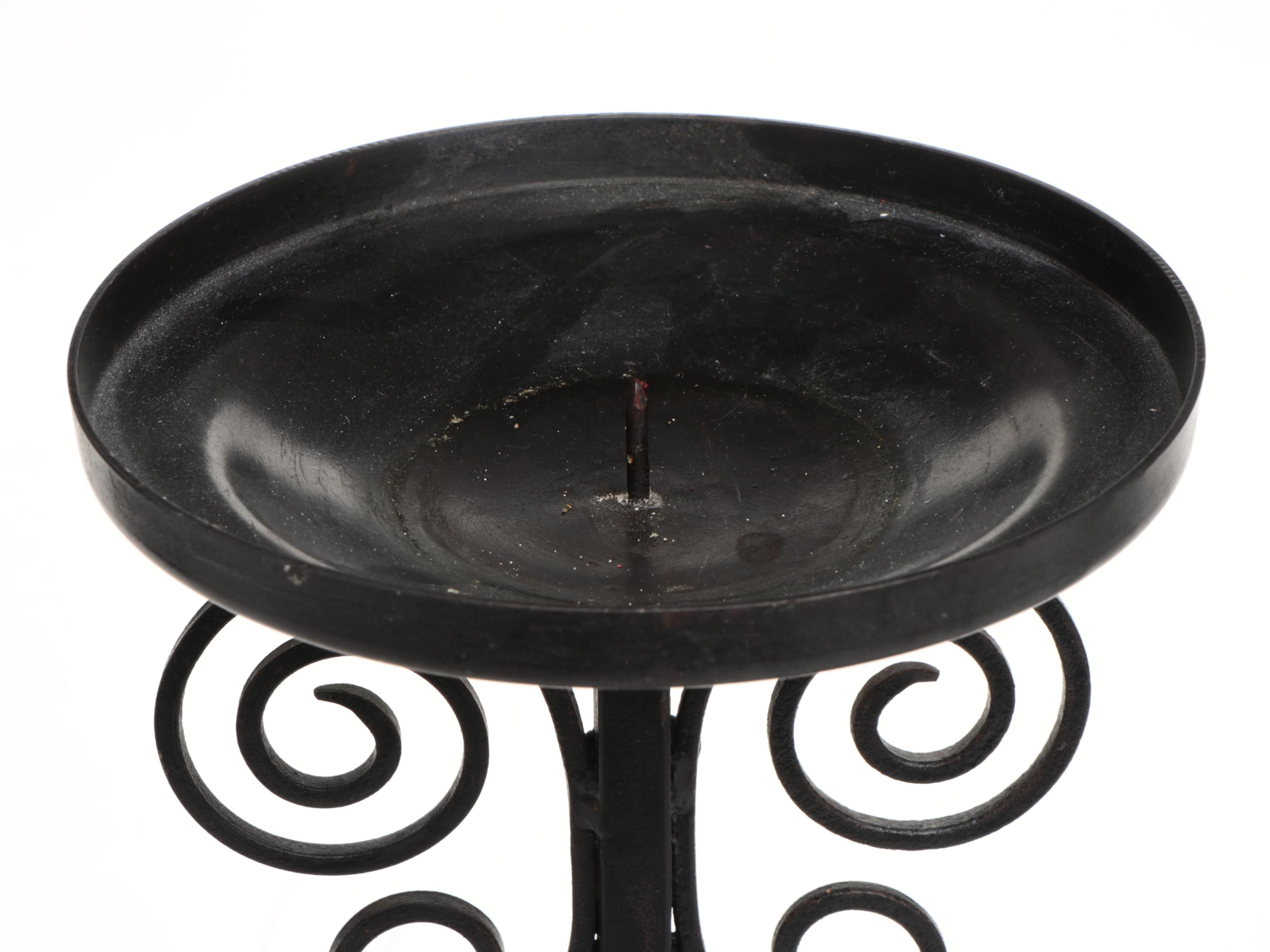 Metal Swirl Candle Holders, Metal Table Lamp, and Other Décor