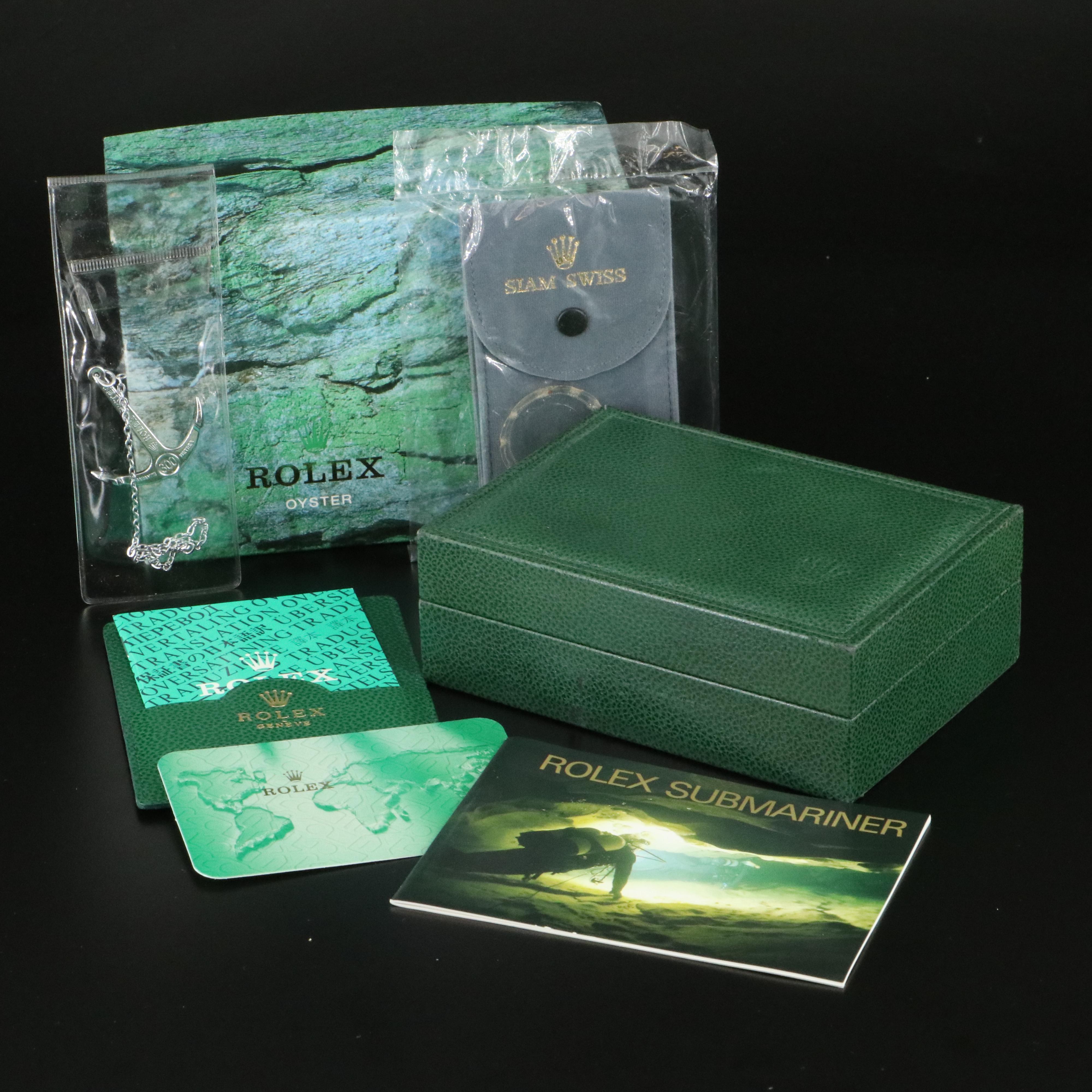 Rolex Submariner 16613 Black 40mm Two-Tone 18K & Steel Automatic Watch