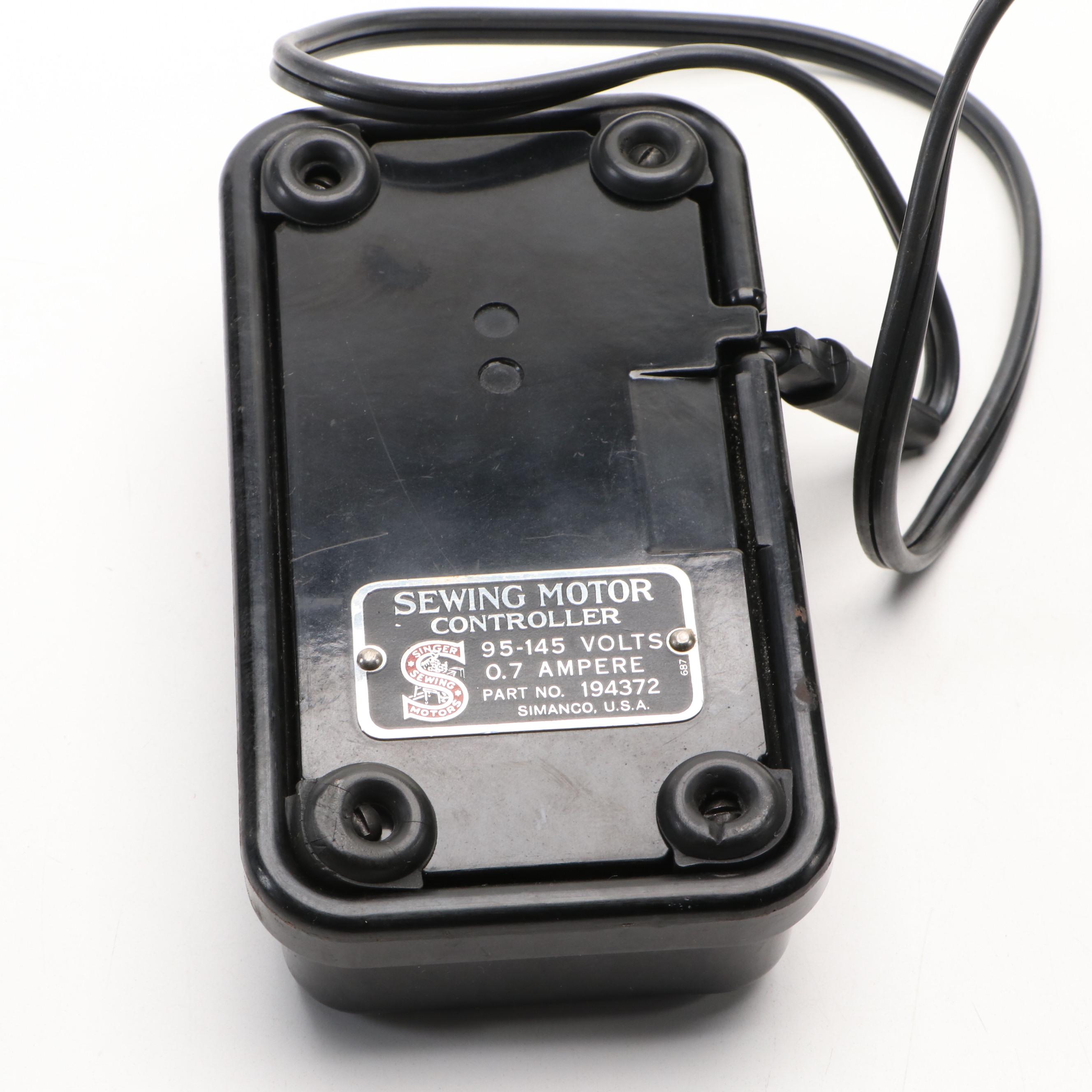 Singer Model 221 Featherweight Portable Sewing Machine with Case, 1936