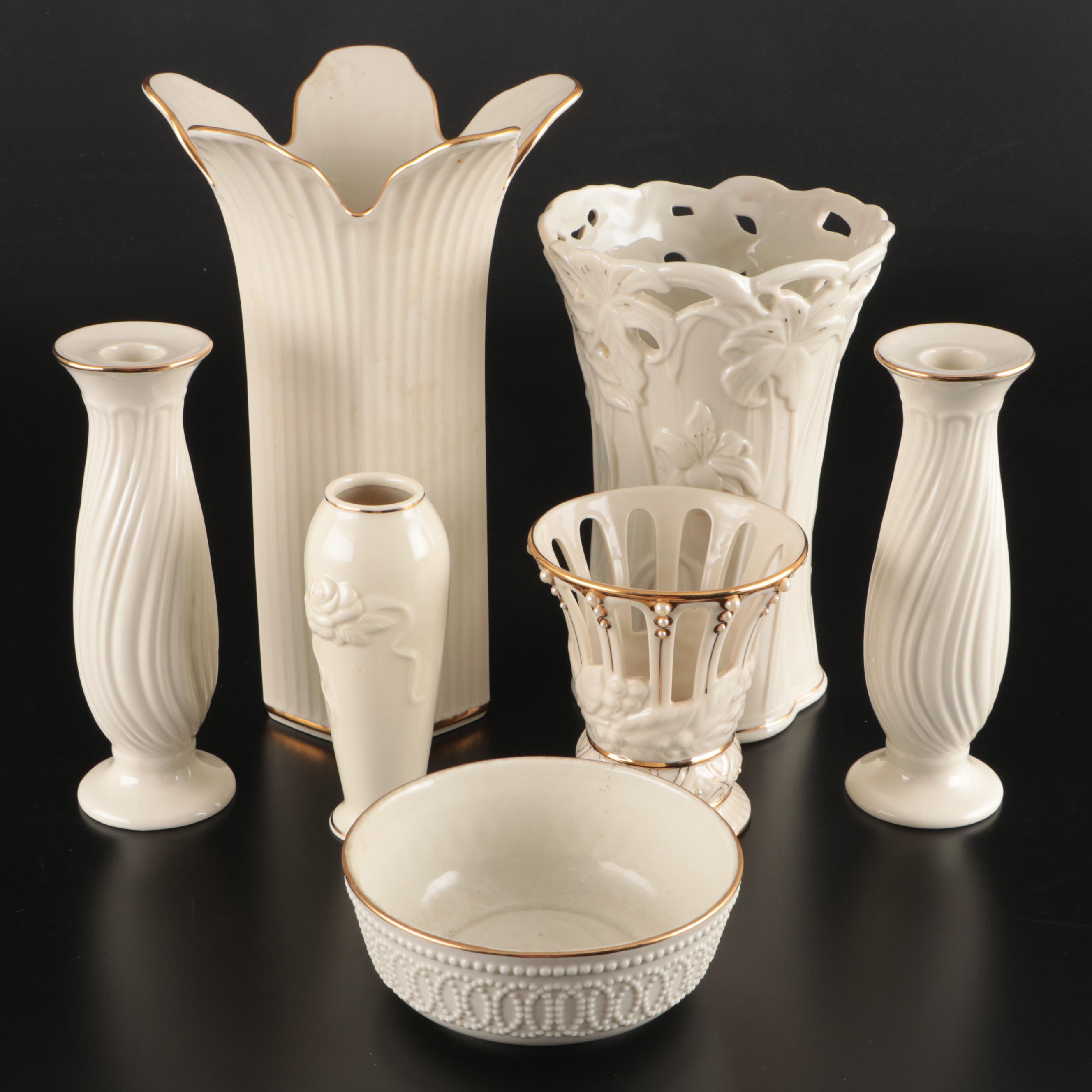 Lenox "Lovely Daylilies" Bone China Vase with More