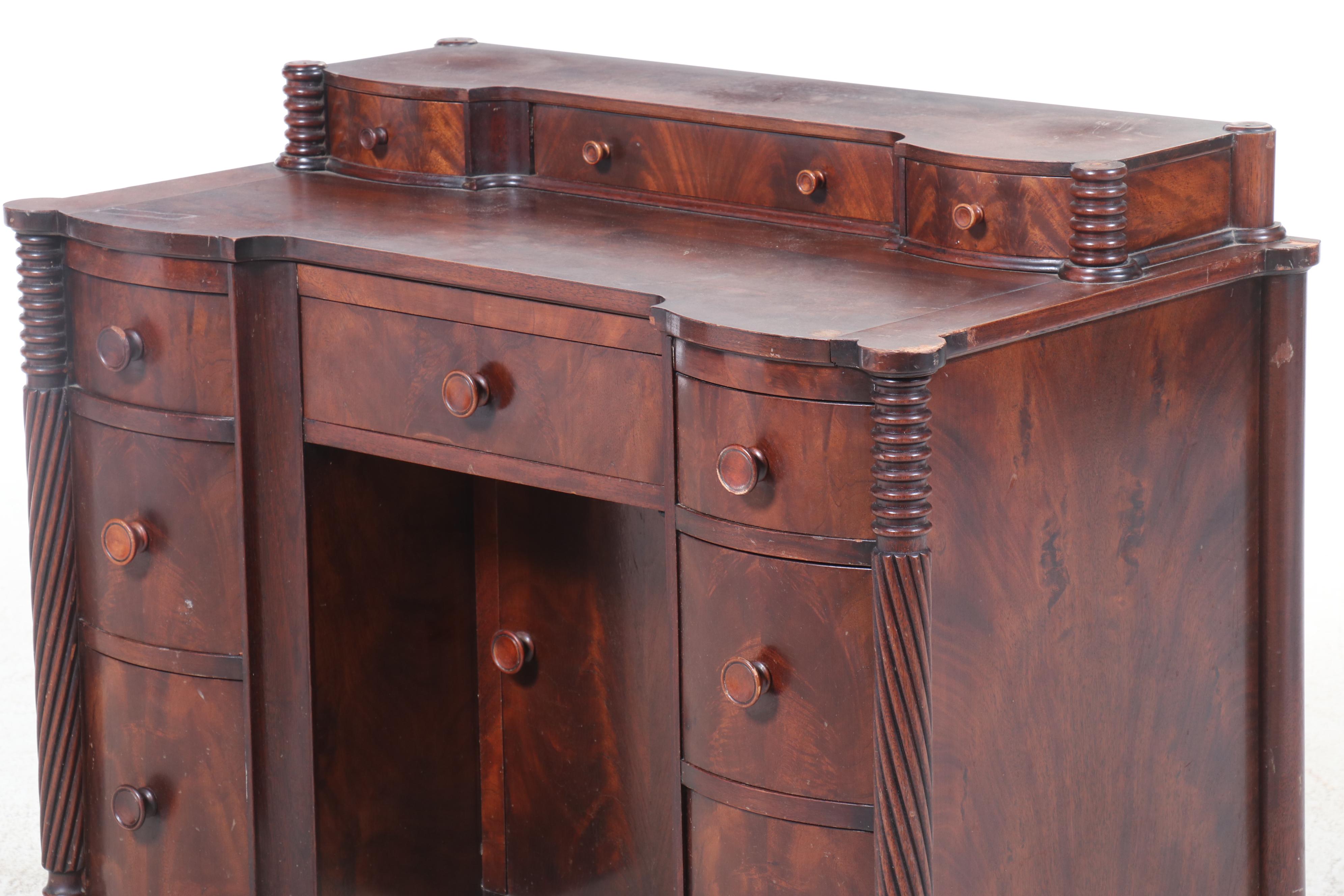 Flint & Horner Co. Georgian Style Flame Mahogany Sideboard, 20th Century