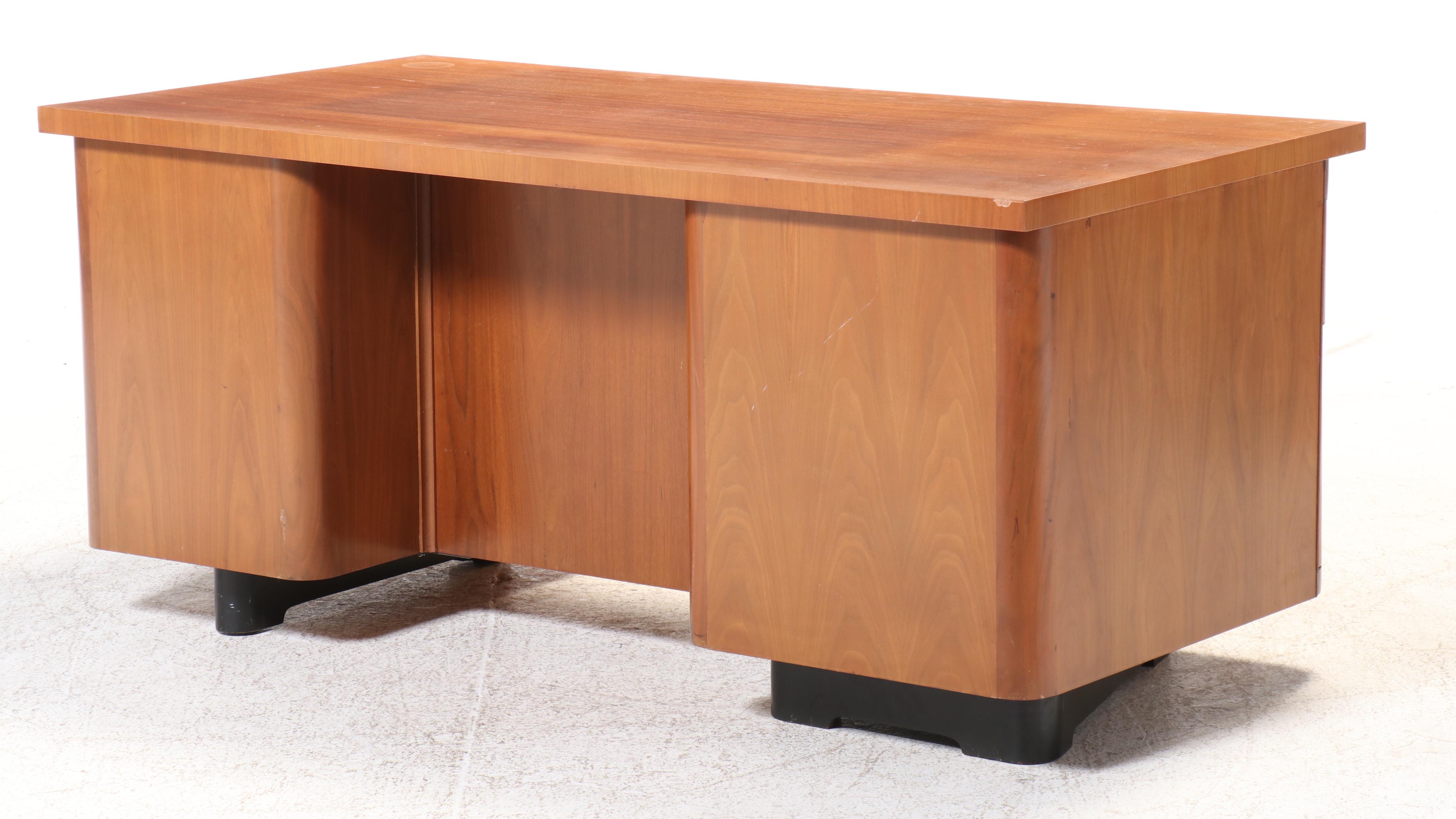 Mid Century Modern Walnut Desk, Mid-20th Century